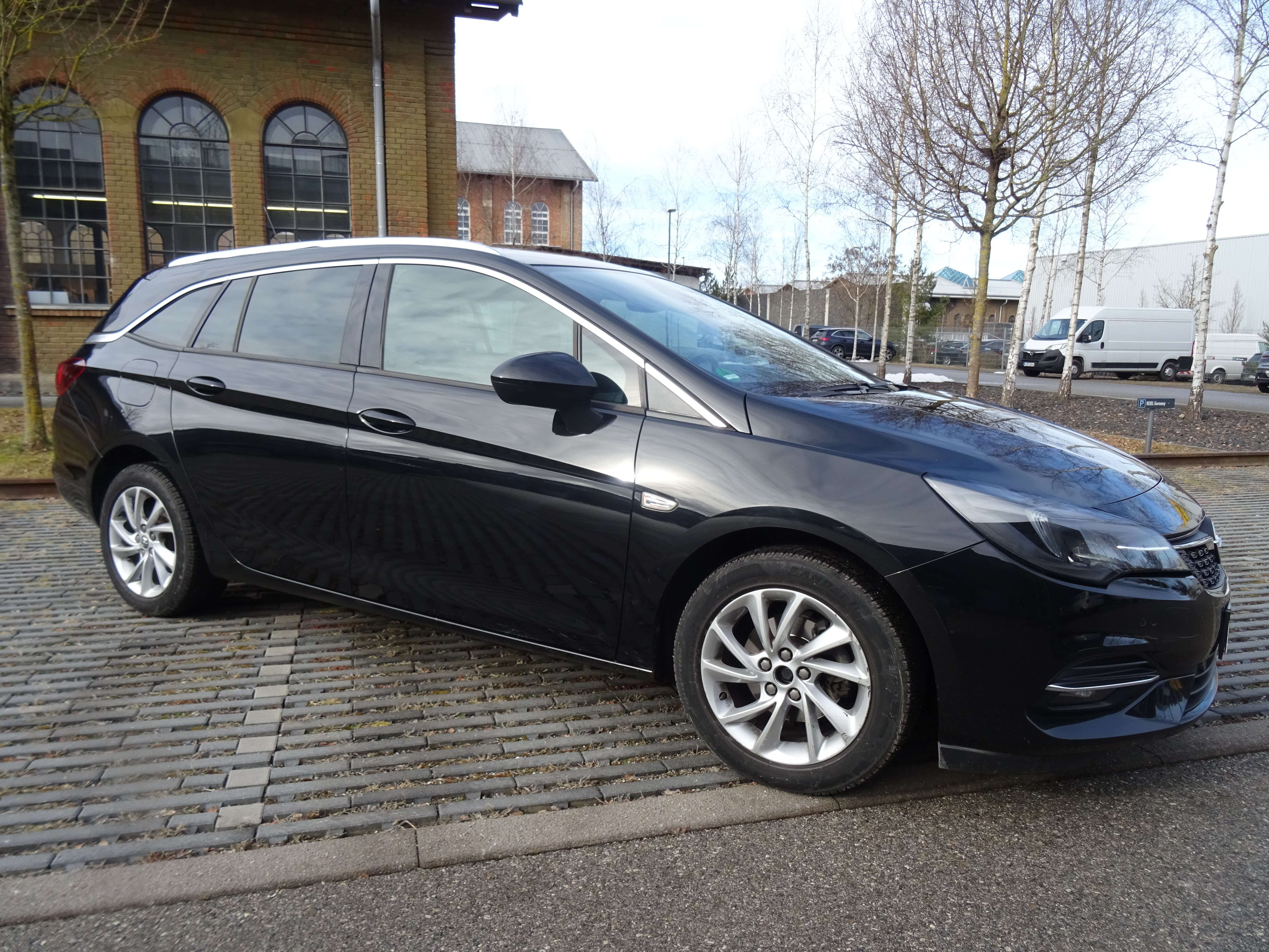 Second hand Opel Astra 1.5 Elegance