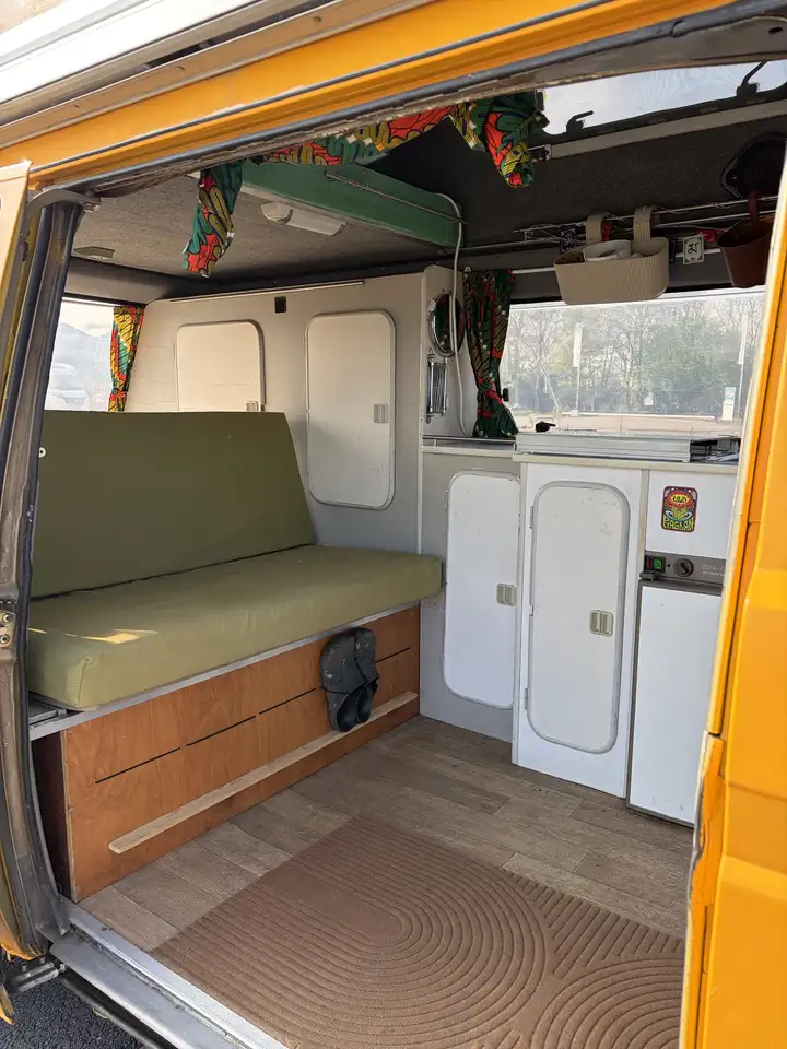 Volkswagen T3 2.0 GTI benzine camper uit 1984, foto 9
