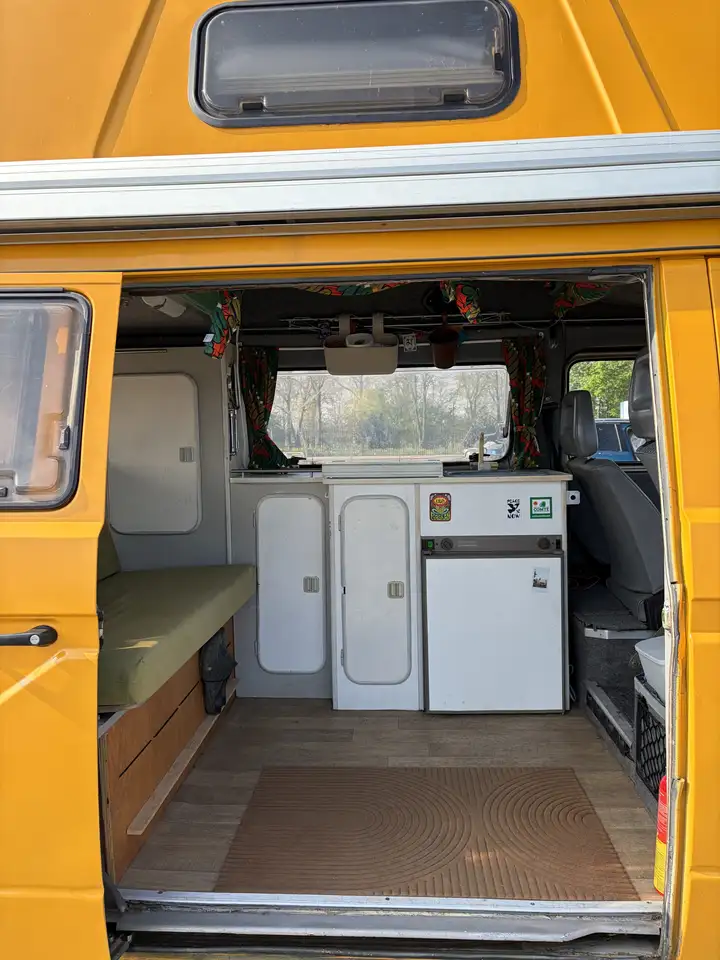 Volkswagen T3 2.0 GTI benzine camper uit 1984, foto 10