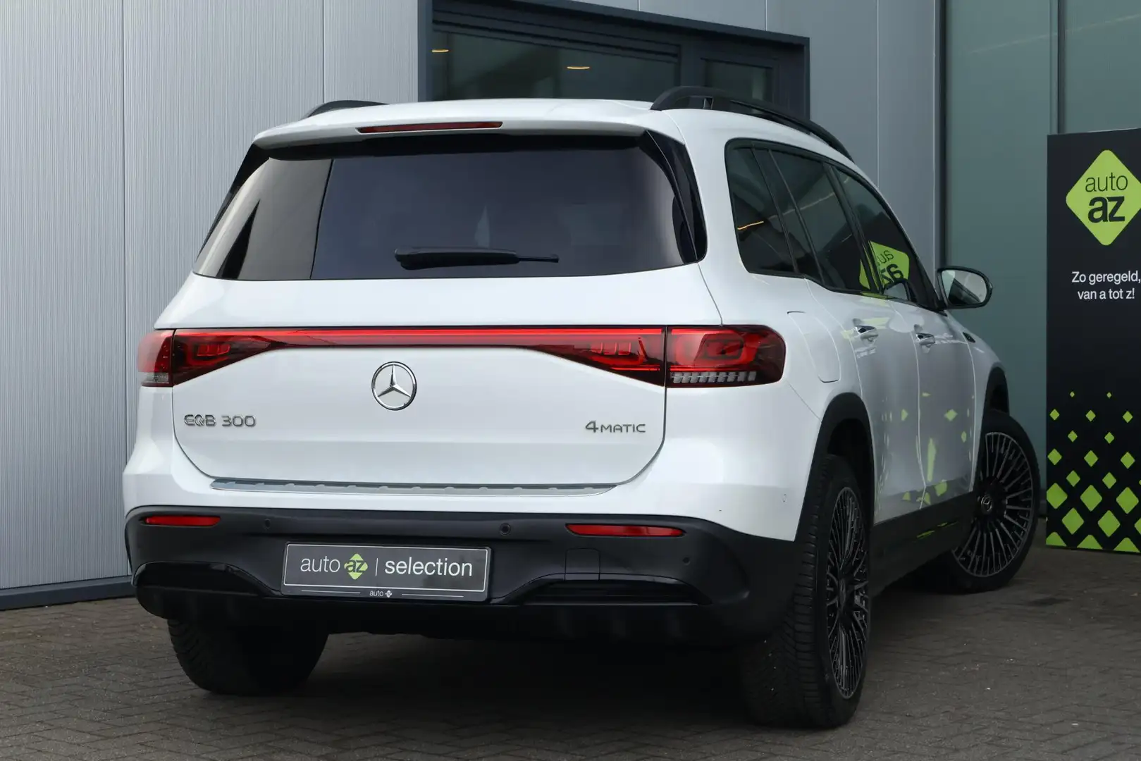 Mercedes-Benz EQB 300 4MATIC AMG Line 67 kWh / SoH 99% Blanc - 2