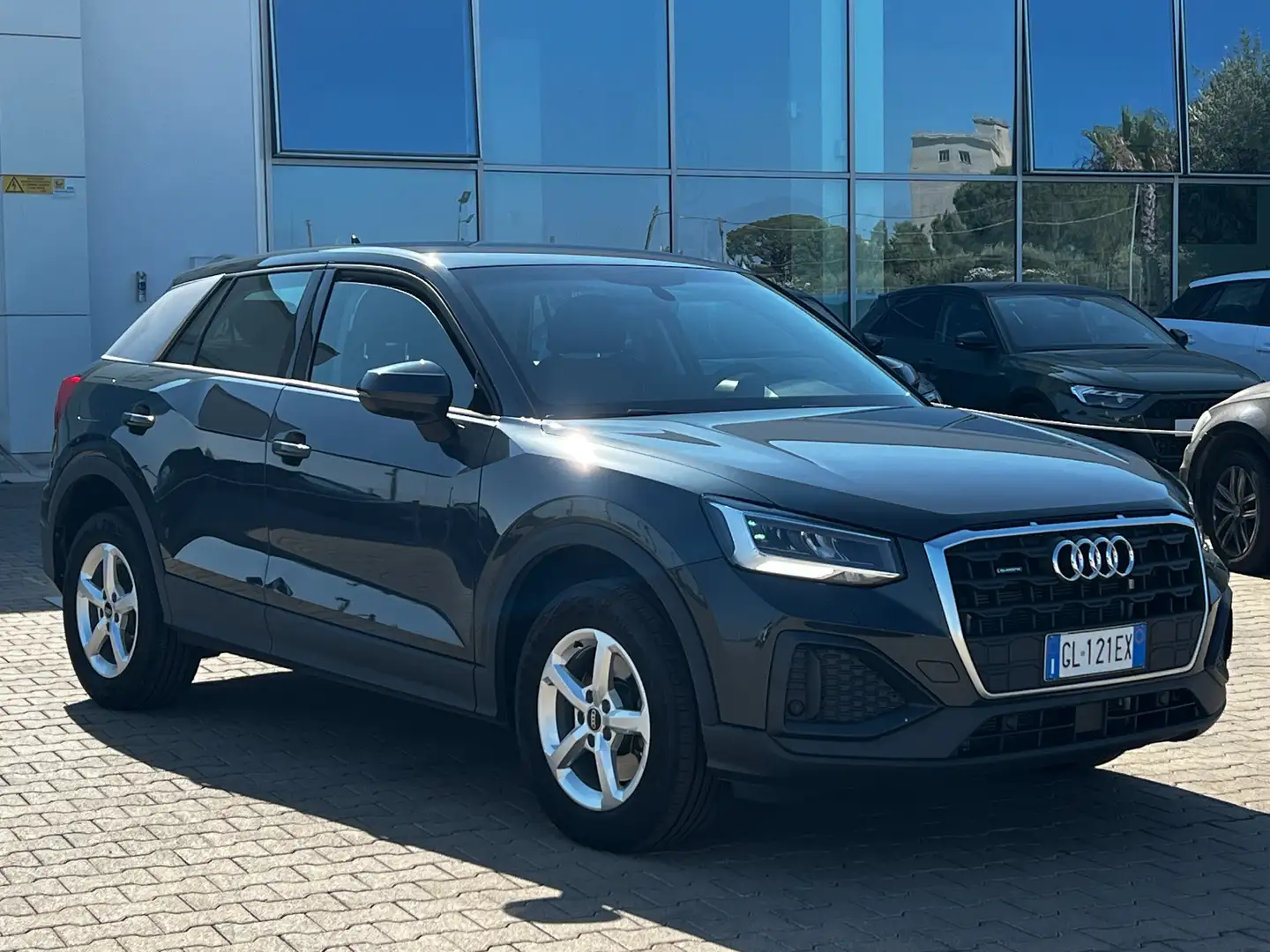 Audi Q2 Q2 I 2021 35 2.0 tdi Business quattro s-tronic Grigio - 2