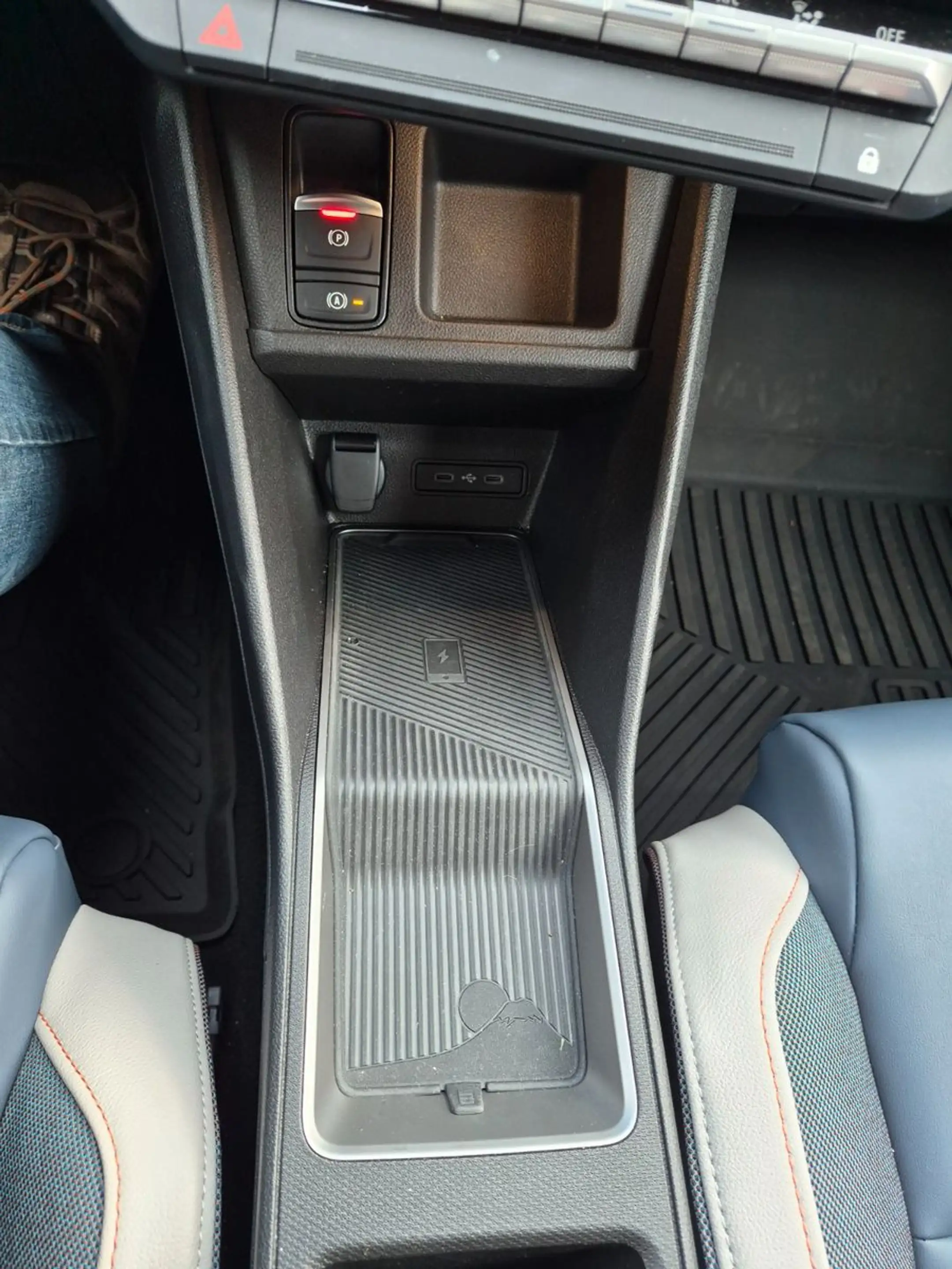 Nissan Micra 52 kWh Evolve — photo 15