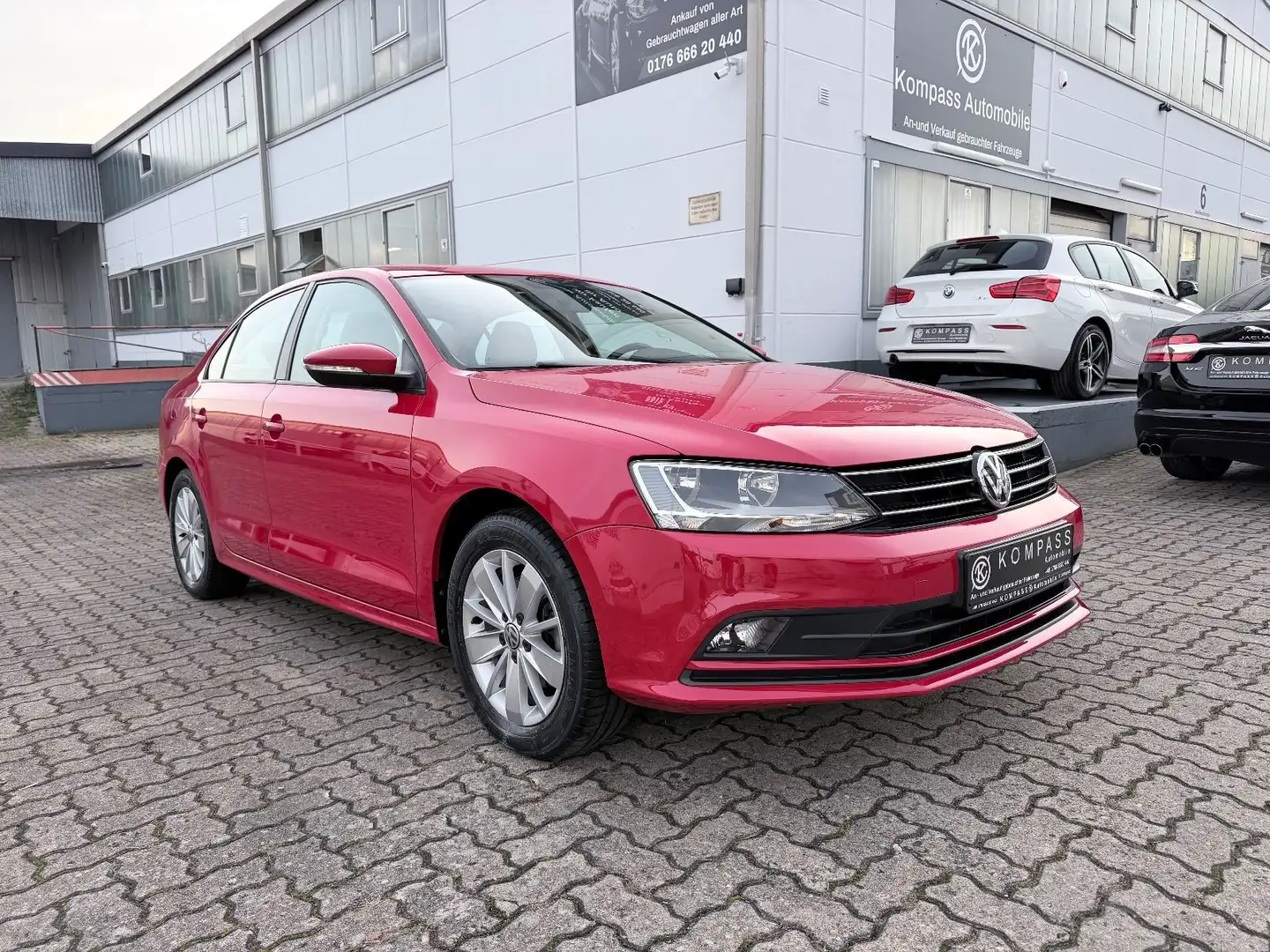 Volkswagen Jetta VI Basis BMT MIT NUR 57.287 KM Rot - 1