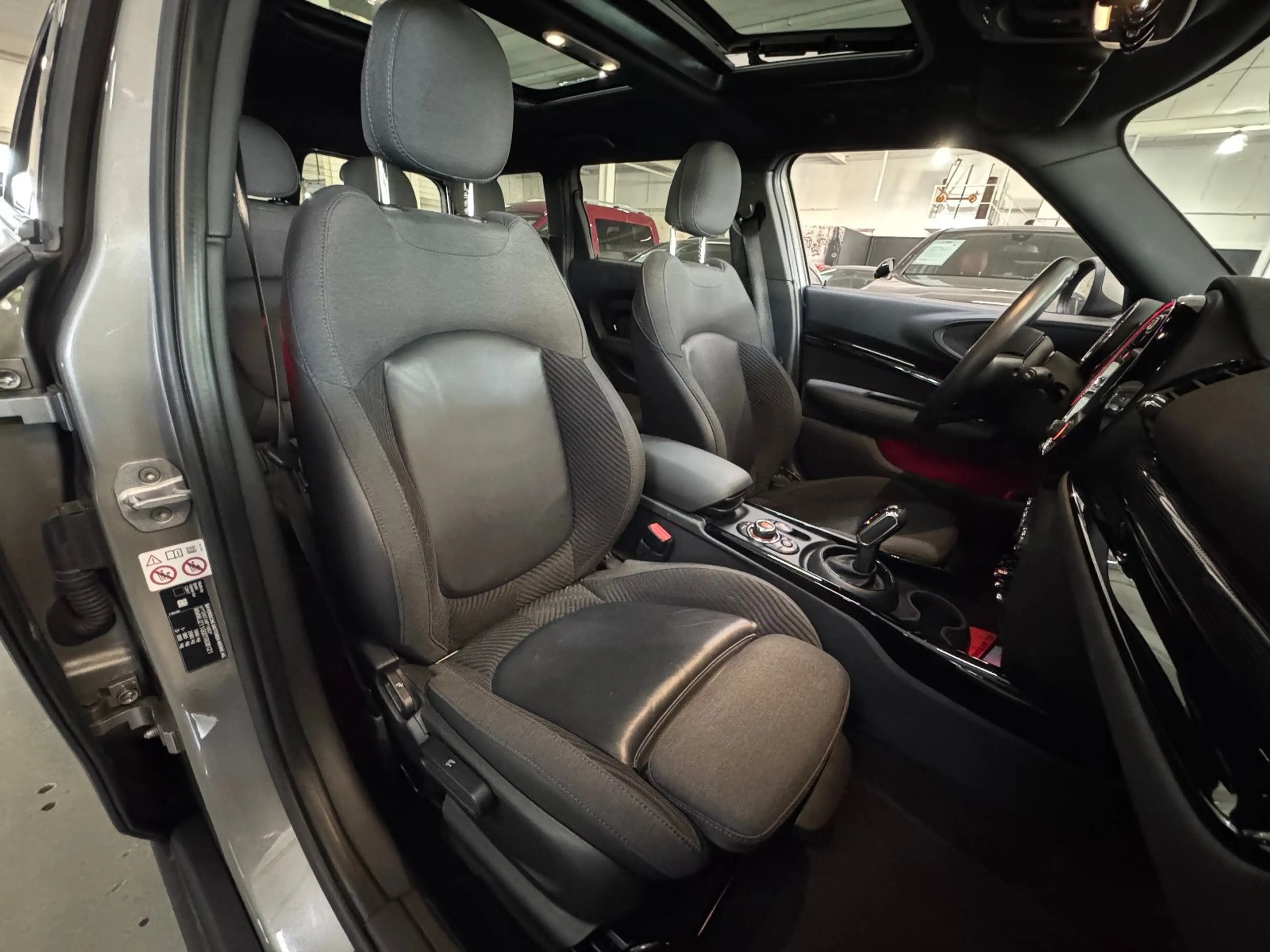 MINI One Clubman ONE CLUBMAN AUTOMATIK SPORTPAKET BLACK STYLE LED — photo 15
