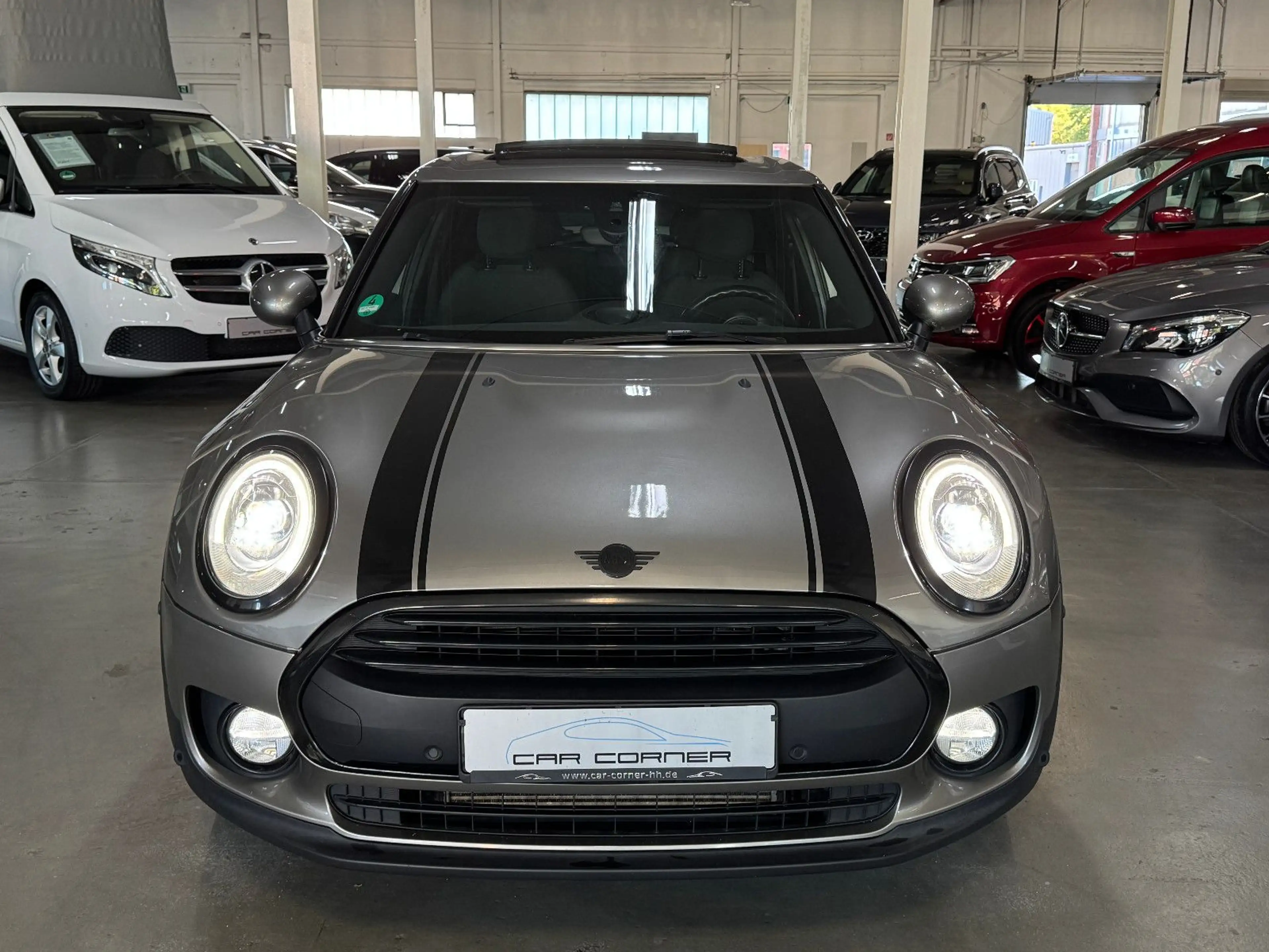 MINI One Clubman ONE CLUBMAN AUTOMATIK SPORTPAKET BLACK STYLE LED — photo 8