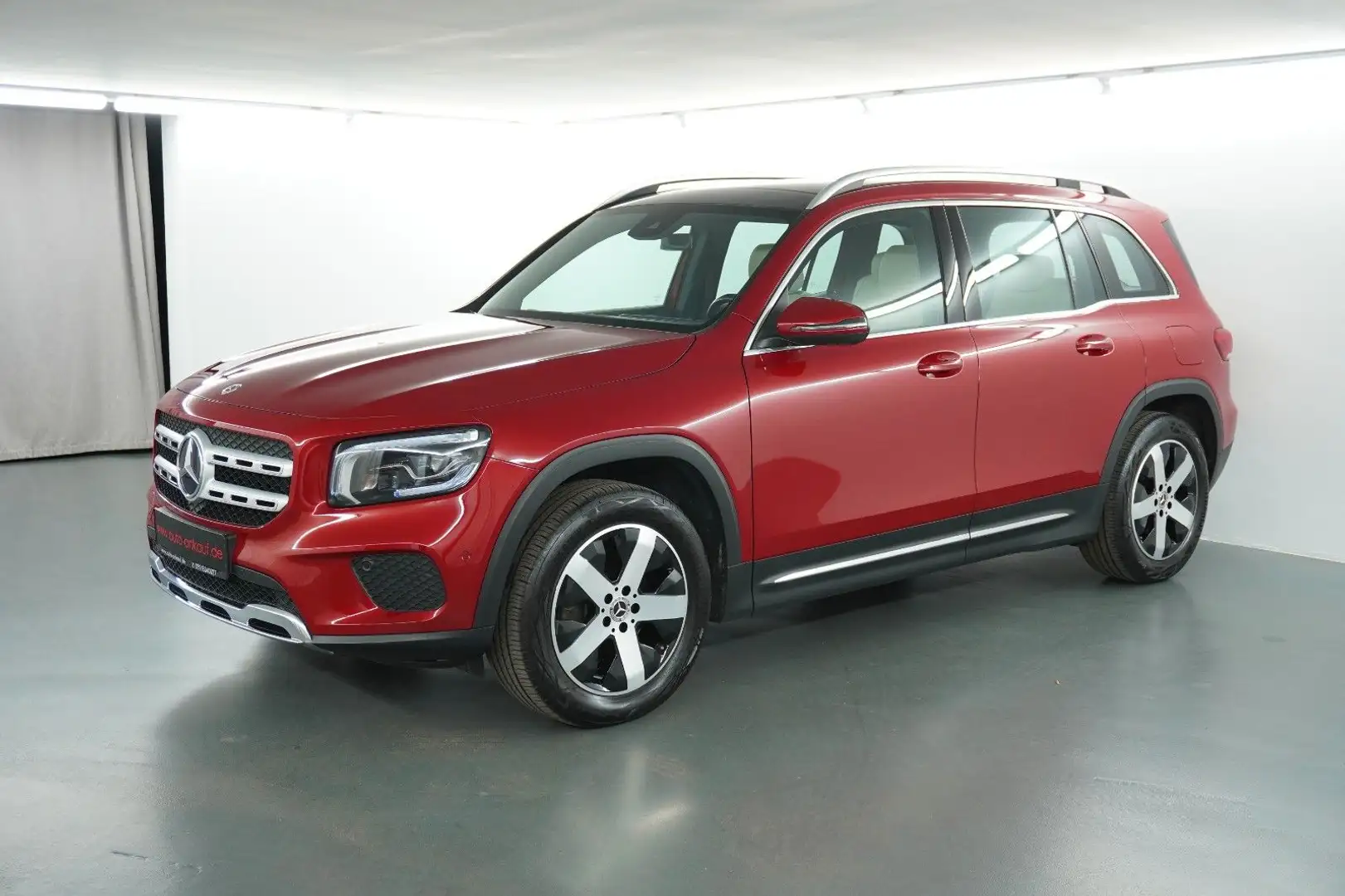 Mercedes-Benz GLB 200 Progressive Kamera Pano LED AHK Rot - 1