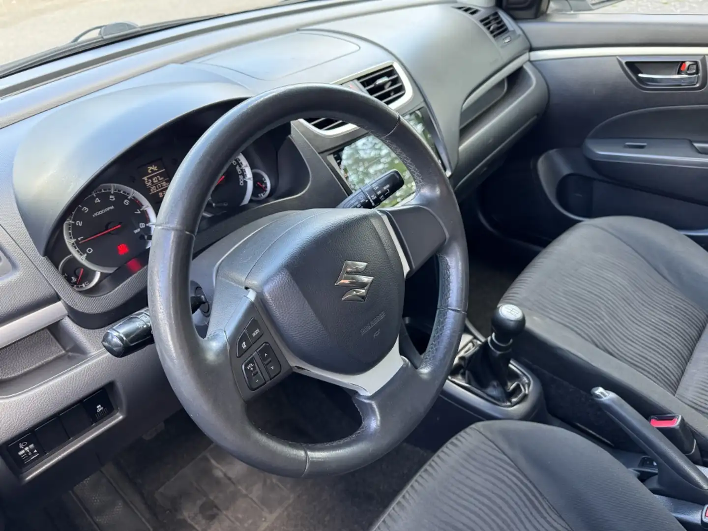 Suzuki Swift 1.2 Comfort EASSS Airco Carplay Navi Nap Wit - 2