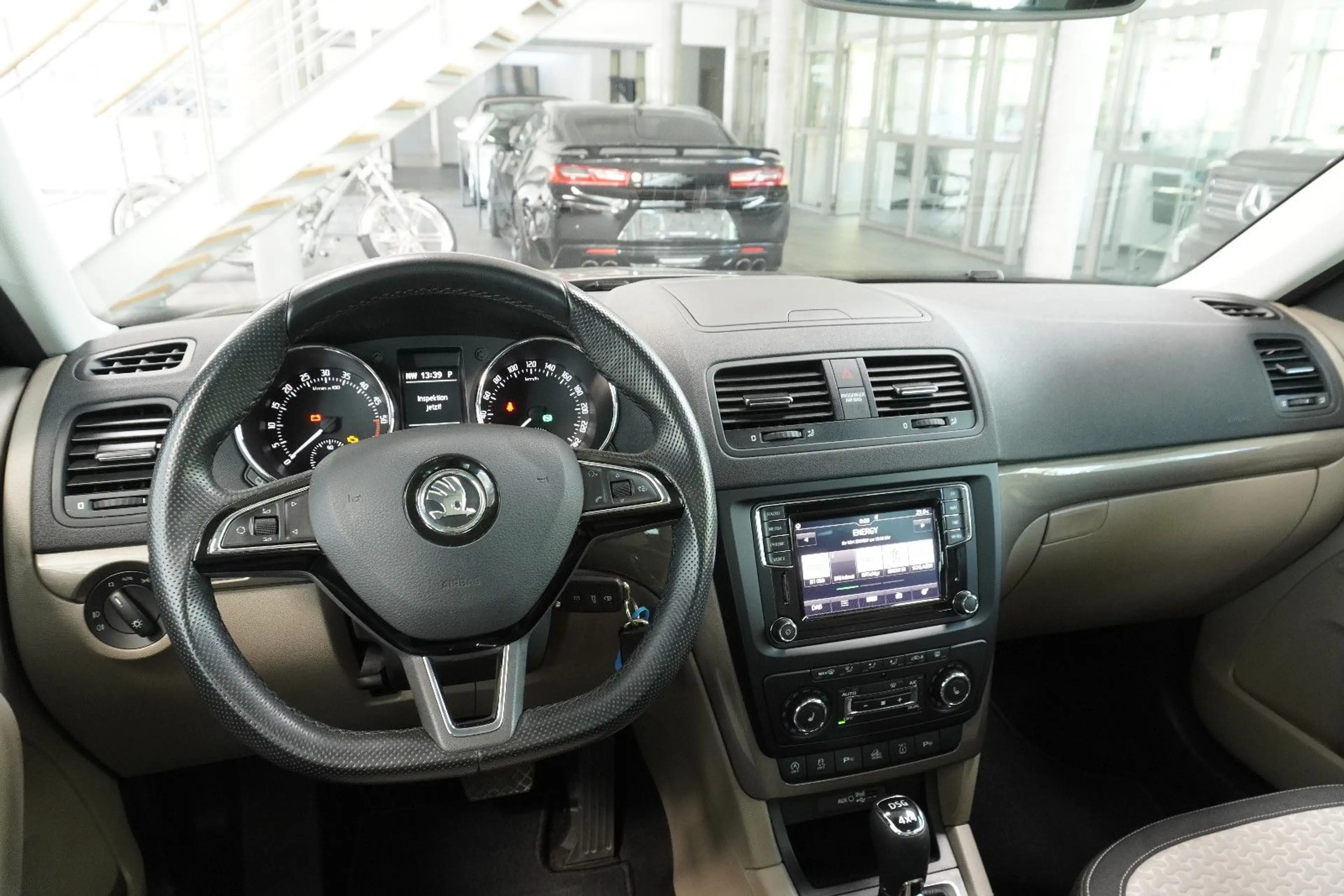 Skoda Yeti Style 4x4*AHK*KAM*PANO*DAB*NAVI*MEMORY — photo 11