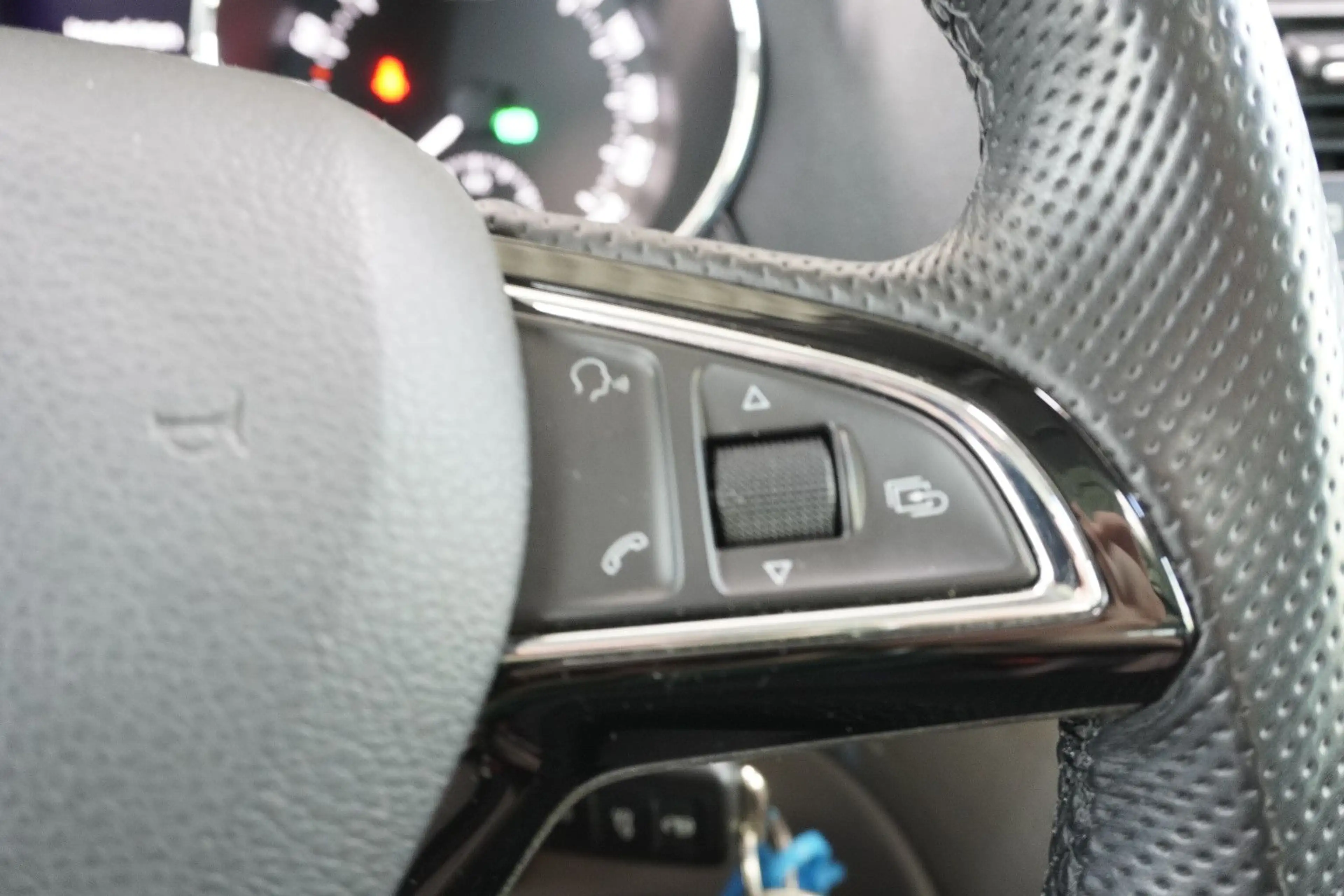 Skoda Yeti Style 4x4*AHK*KAM*PANO*DAB*NAVI*MEMORY — photo 13