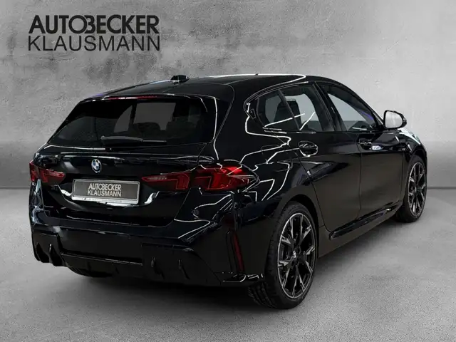BMW 1 Series view 2