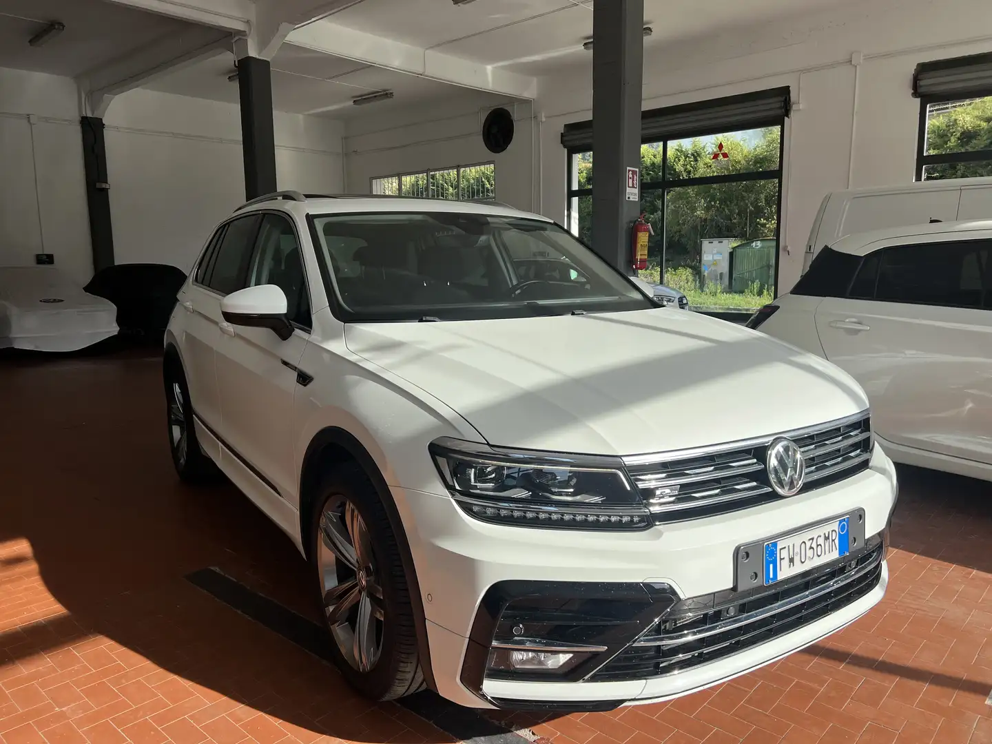 Volkswagen Tiguan Tiguan 2.0 tdi Advanced R-Line 4motion 190cv dsg Blanc - 1