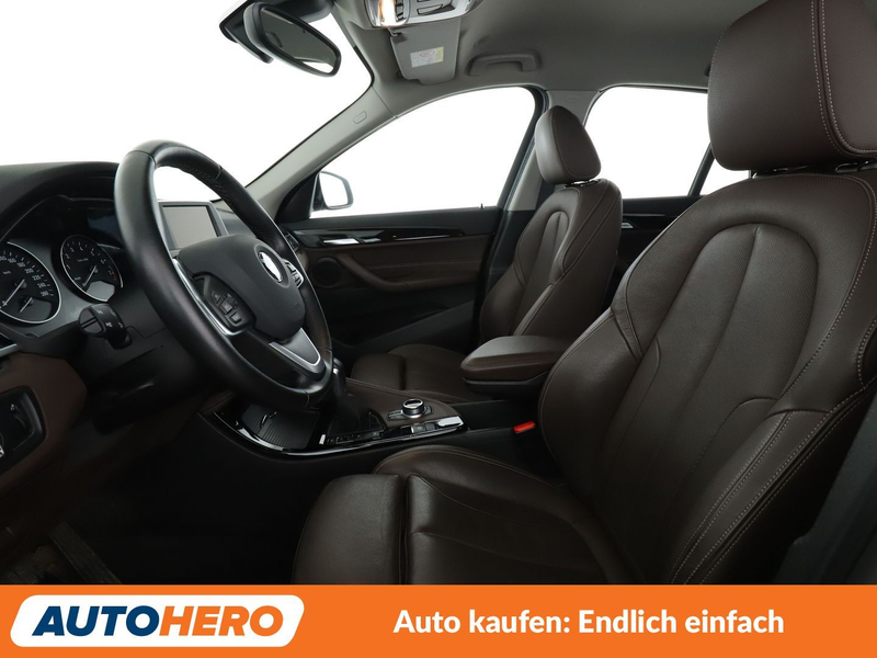 BMW X1 xDrive 20i Sport Line Aut.*TEMPO*PDC*SHZ*KLIMA* — photo 11
