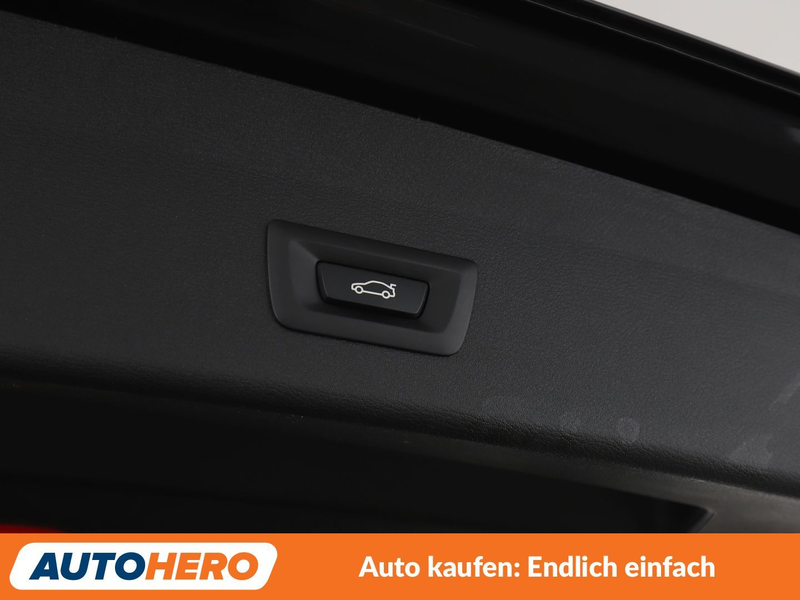 BMW X1 xDrive 20i Sport Line Aut.*TEMPO*PDC*SHZ*KLIMA* — photo 13