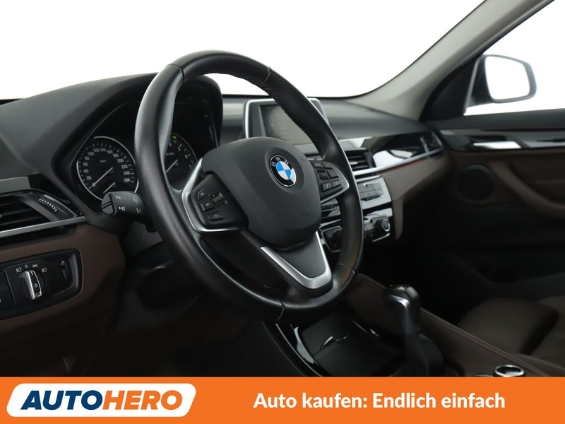 BMW X1 xDrive 20i Sport Line Aut.*TEMPO*PDC*SHZ*KLIMA* — photo 15