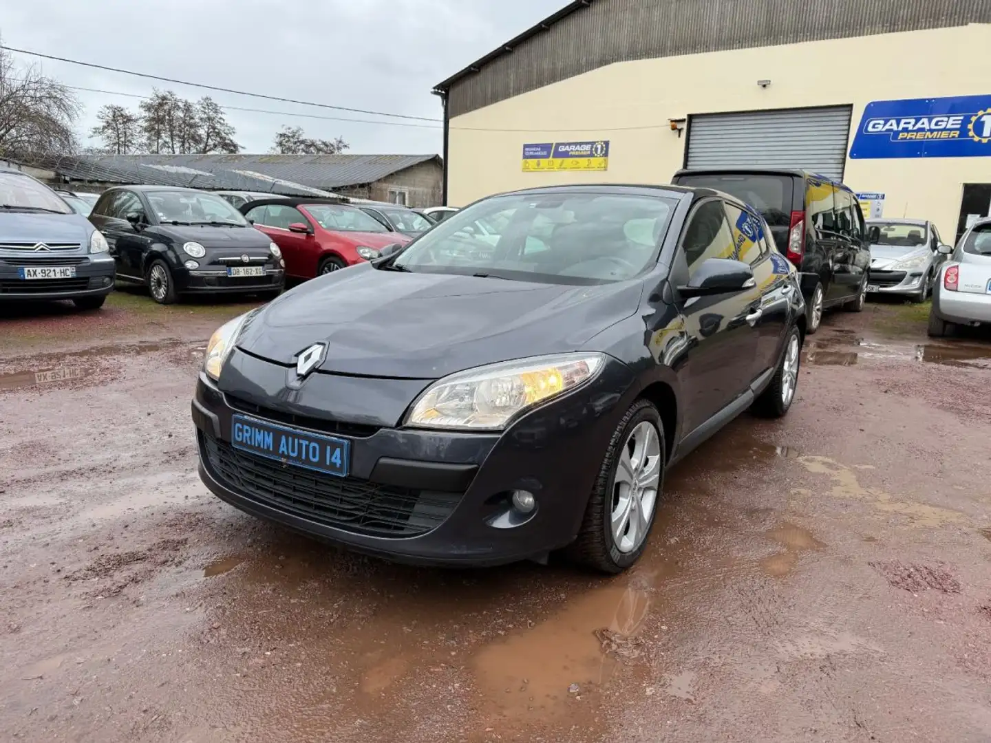 Renault Megane III III 1.9 DCI 130ch Dynamique FAP Gris - 2