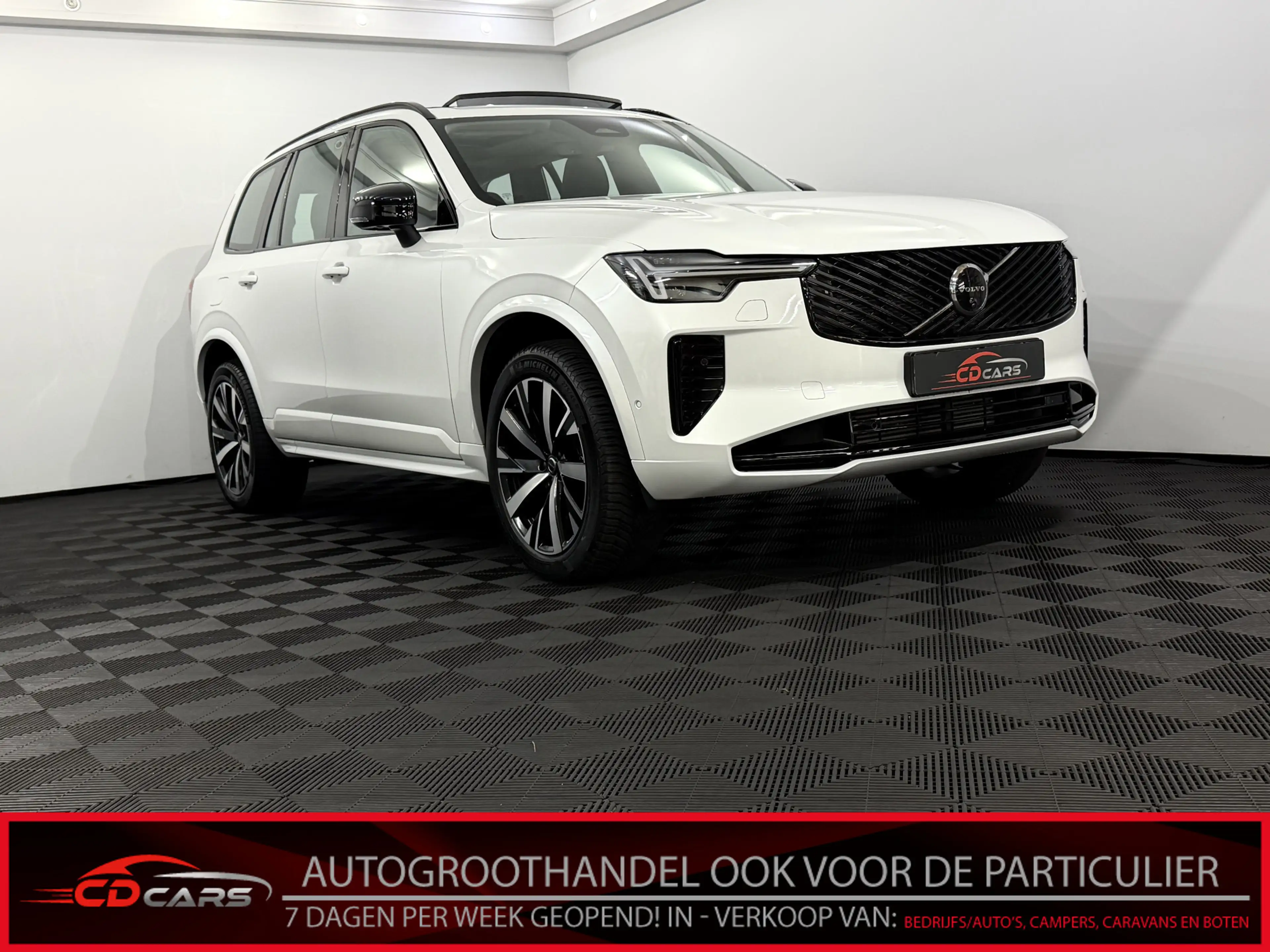 Volvo XC90 2.0 T8 Plug-in hybrid AWD Plus Dark Facelift 7P Pa