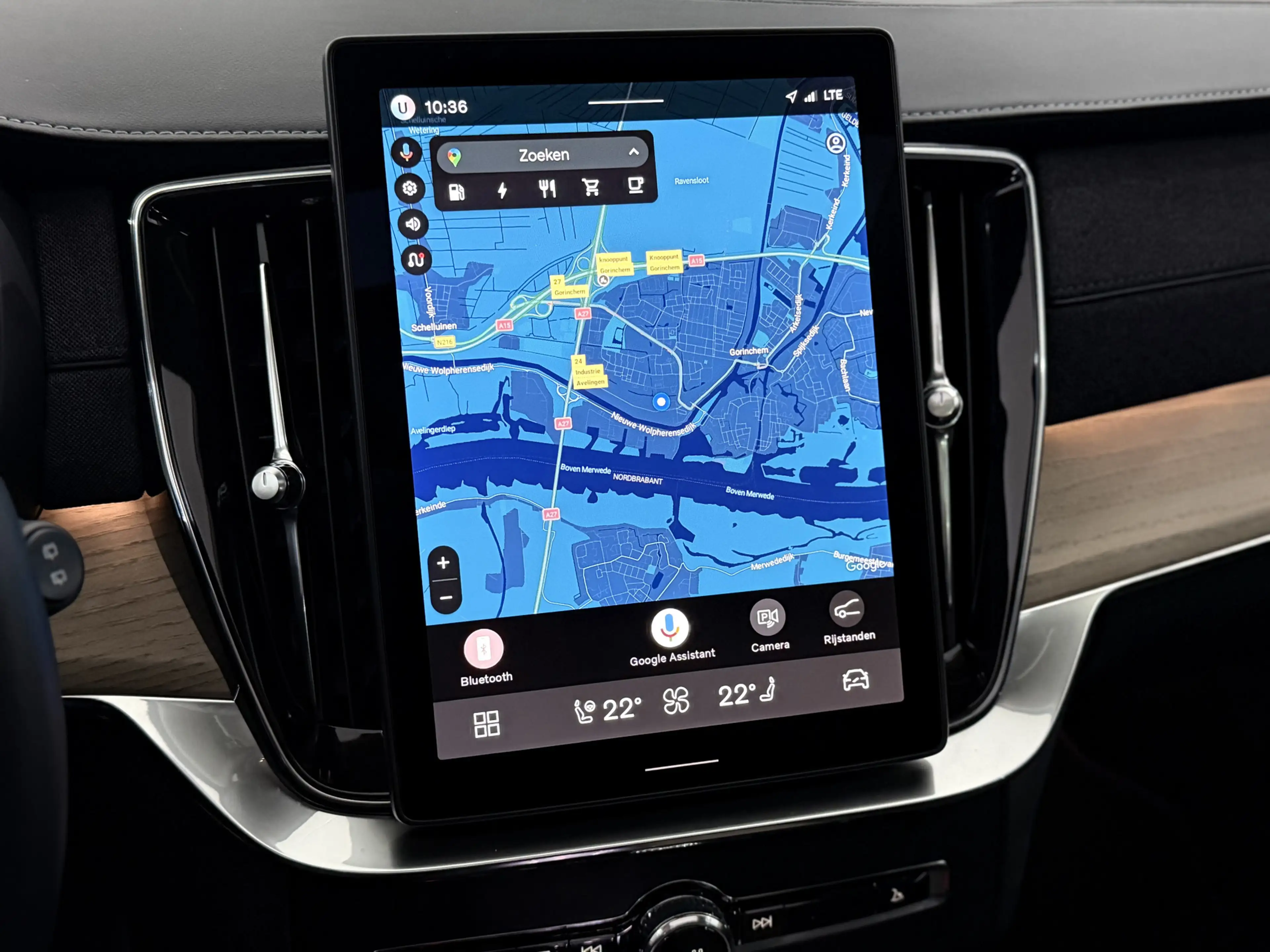 Volvo XC90 2.0 T8 Plug-in hybrid AWD Plus Dark Facelift 7P Pa — photo 20