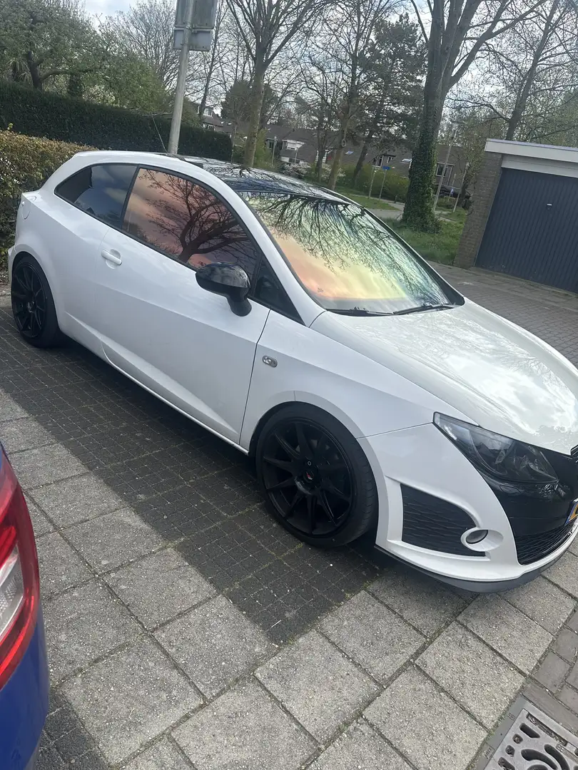 SEAT Ibiza 1.4 TSI Cupra Bocanegra 180pk!! Wit - 1
