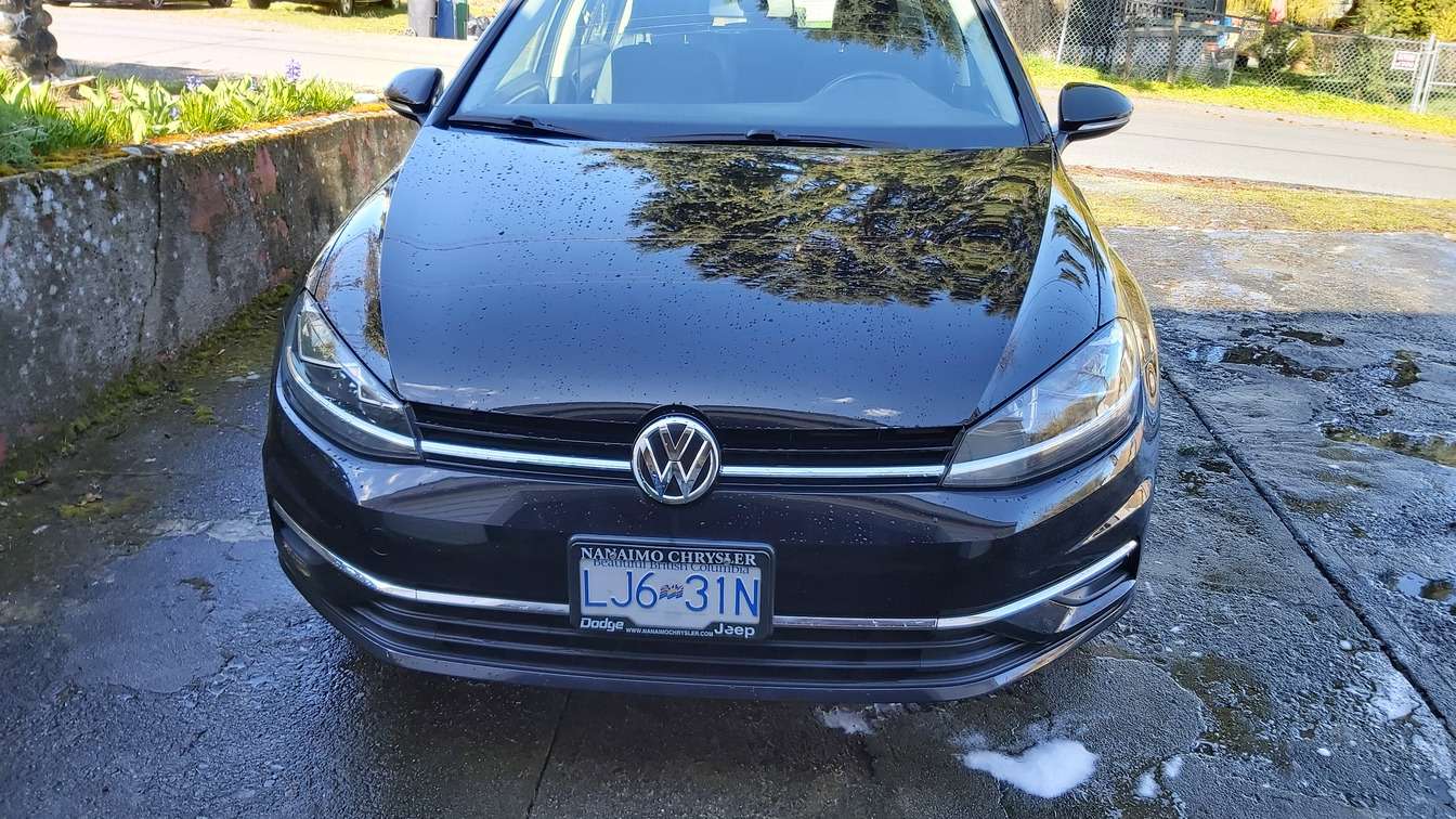 2018 Volkswagen Golf Trendline 5-door Manual alt 2