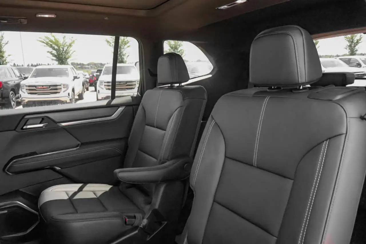 GMC Acadia снимка GMC Acadia
