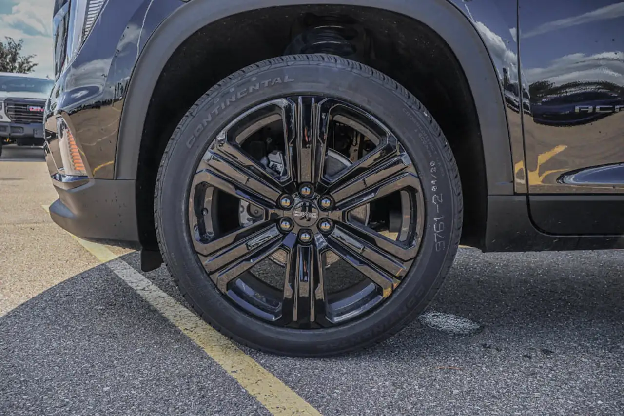 GMC Acadia снимка GMC Acadia