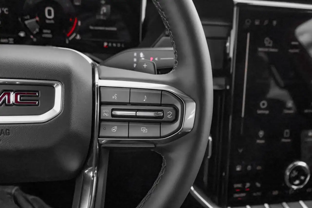 GMC Acadia снимка GMC Acadia