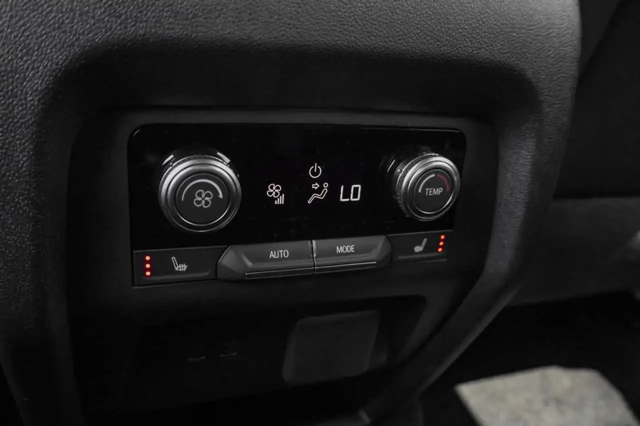 GMC Acadia снимка GMC Acadia