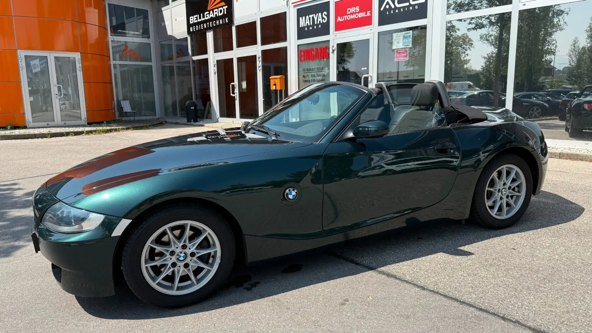 BMW Z4 Baureihe Z4 Roadster 2.0i Grün - 1