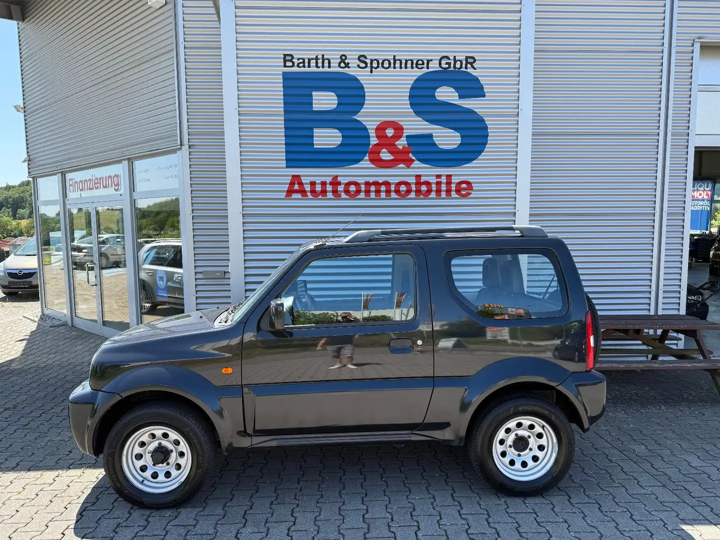 Suzuki Jimny Club Lim. Grau - 2
