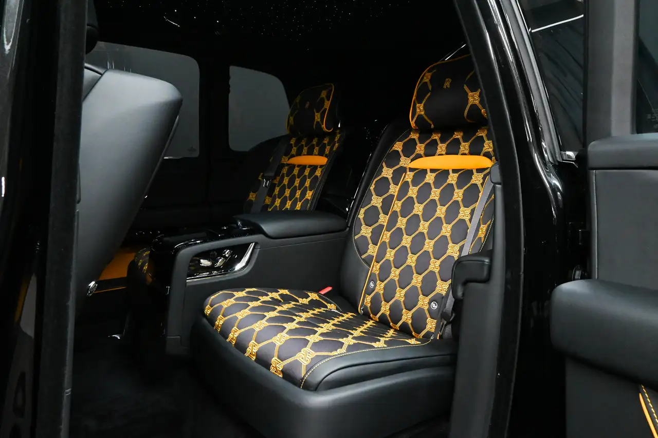 Rolls-Royce Cullinan снимка Rolls-Royce Cullinan