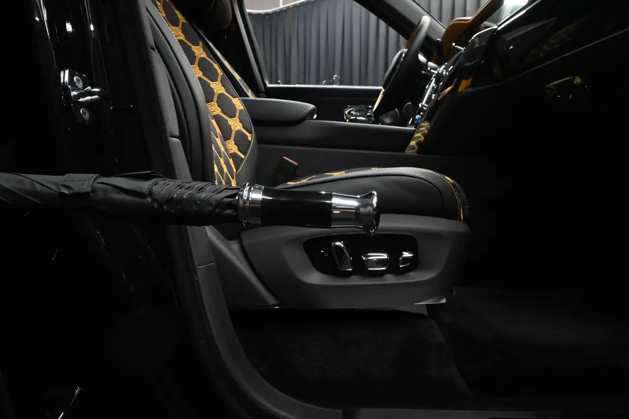 Rolls-Royce Cullinan снимка Rolls-Royce Cullinan