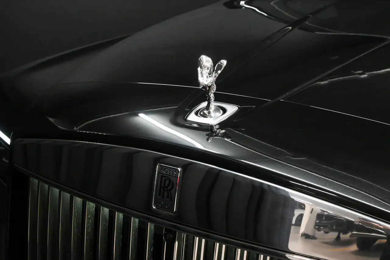 Rolls-Royce Cullinan снимка Rolls-Royce Cullinan