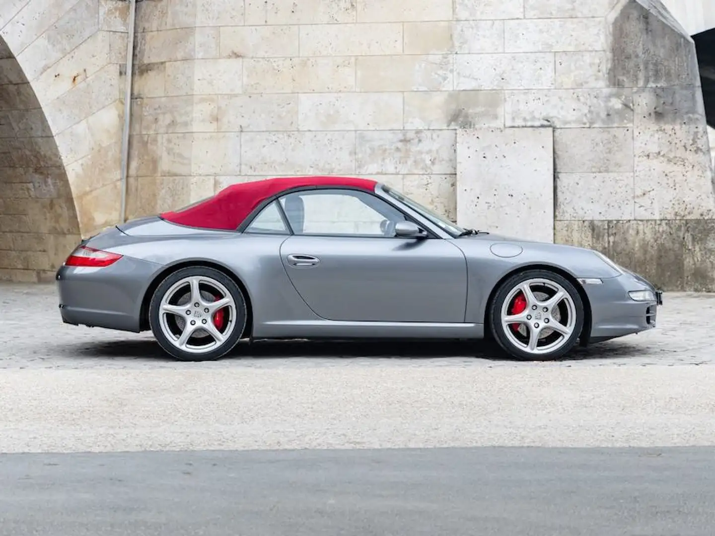 Porsche 997 Carrera S Cabriolet Gris - 1