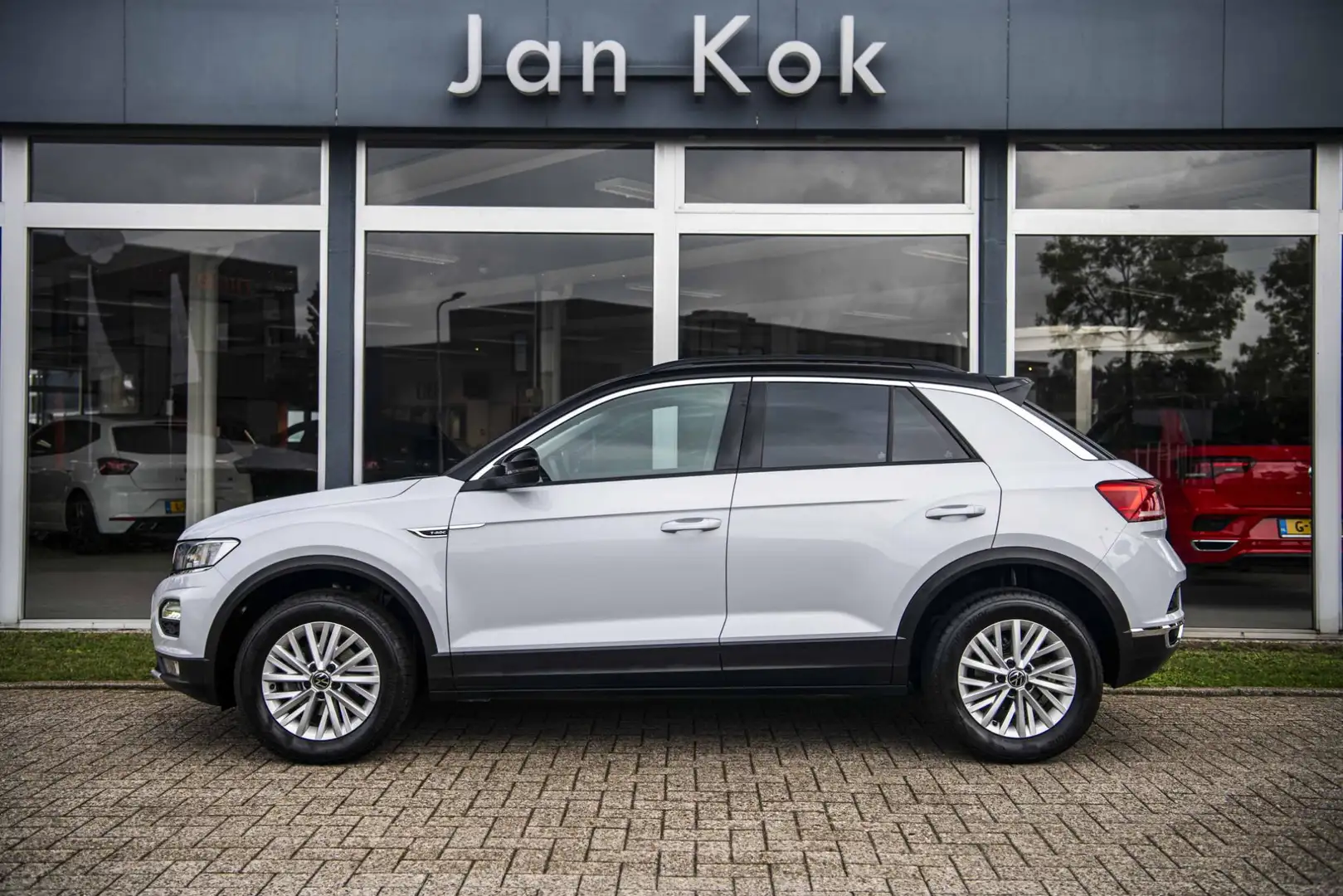 Volkswagen T-Roc 1.5 TSi 150 pk DSG-7 Style | Adaptieve Cruise Cont Wit - 2