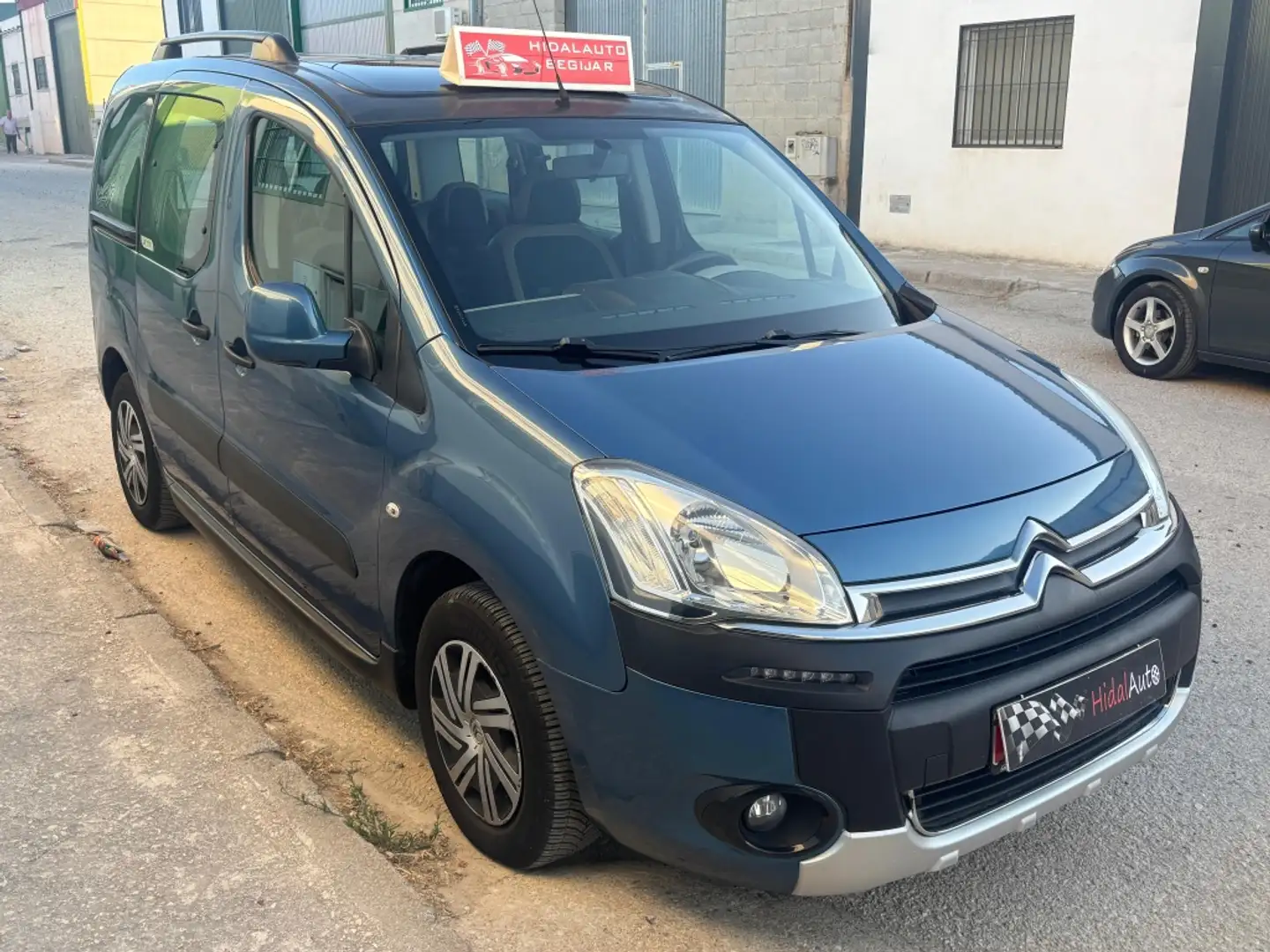Citroen Berlingo Multispace 1.6HDi XTR Plus 115 Blau - 2