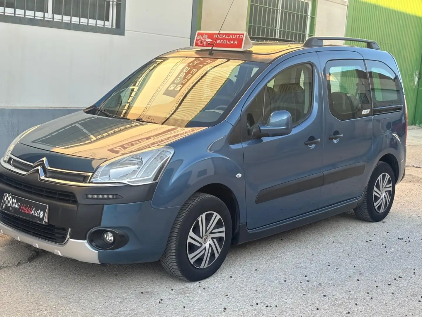 Citroen Berlingo Multispace 1.6HDi XTR Plus 115 Blau - 1
