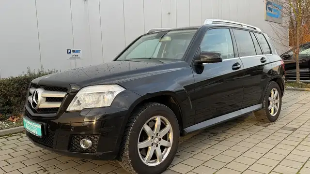 Mercedes-Benz GLK 350 CDI 4MATIC-Navi-PANO-AHK-TÜV -Garantie.