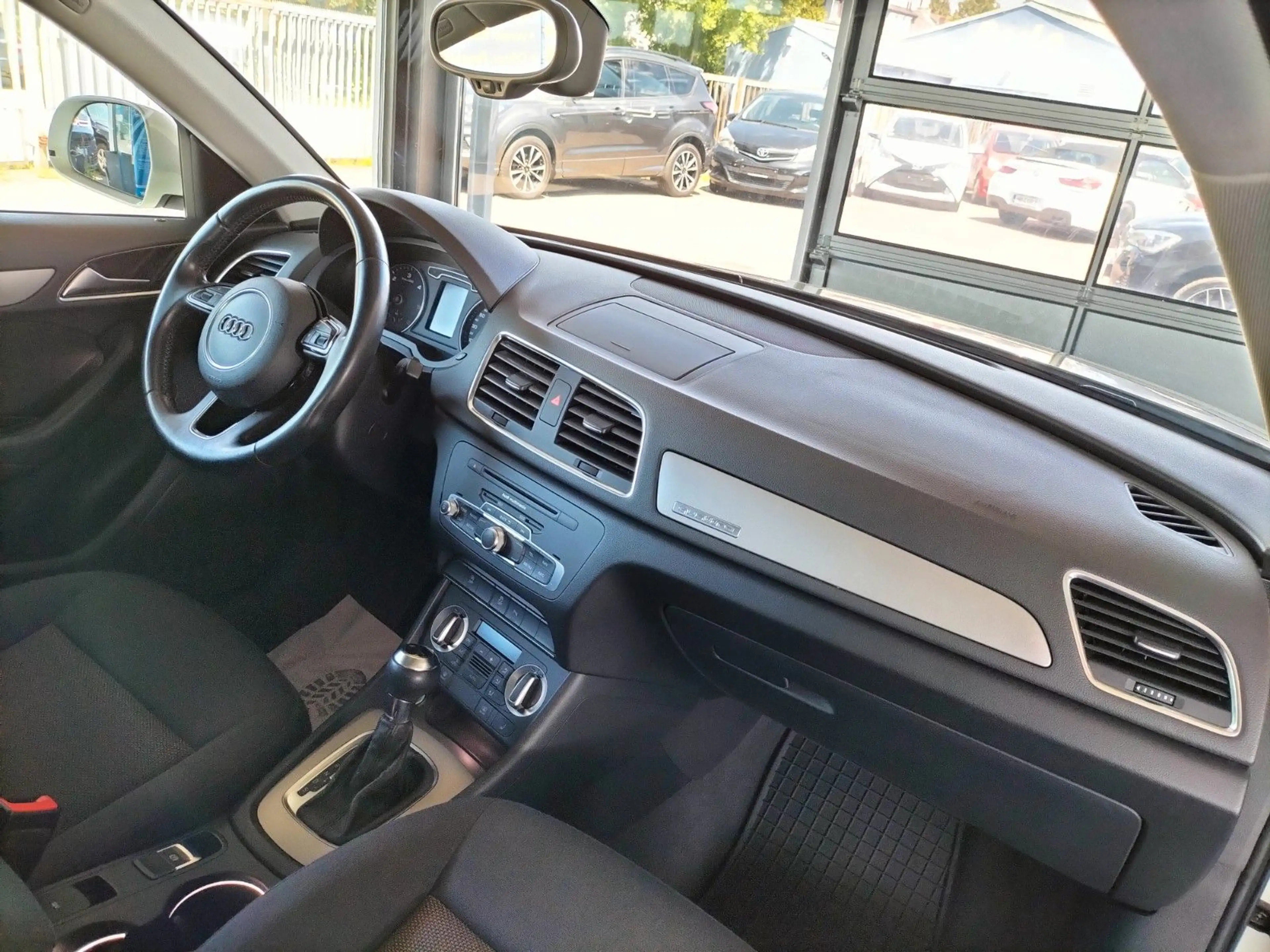 Audi Q3 2.0 TDI quattro * Tempomat* Kamera * S Tronic — photo 8