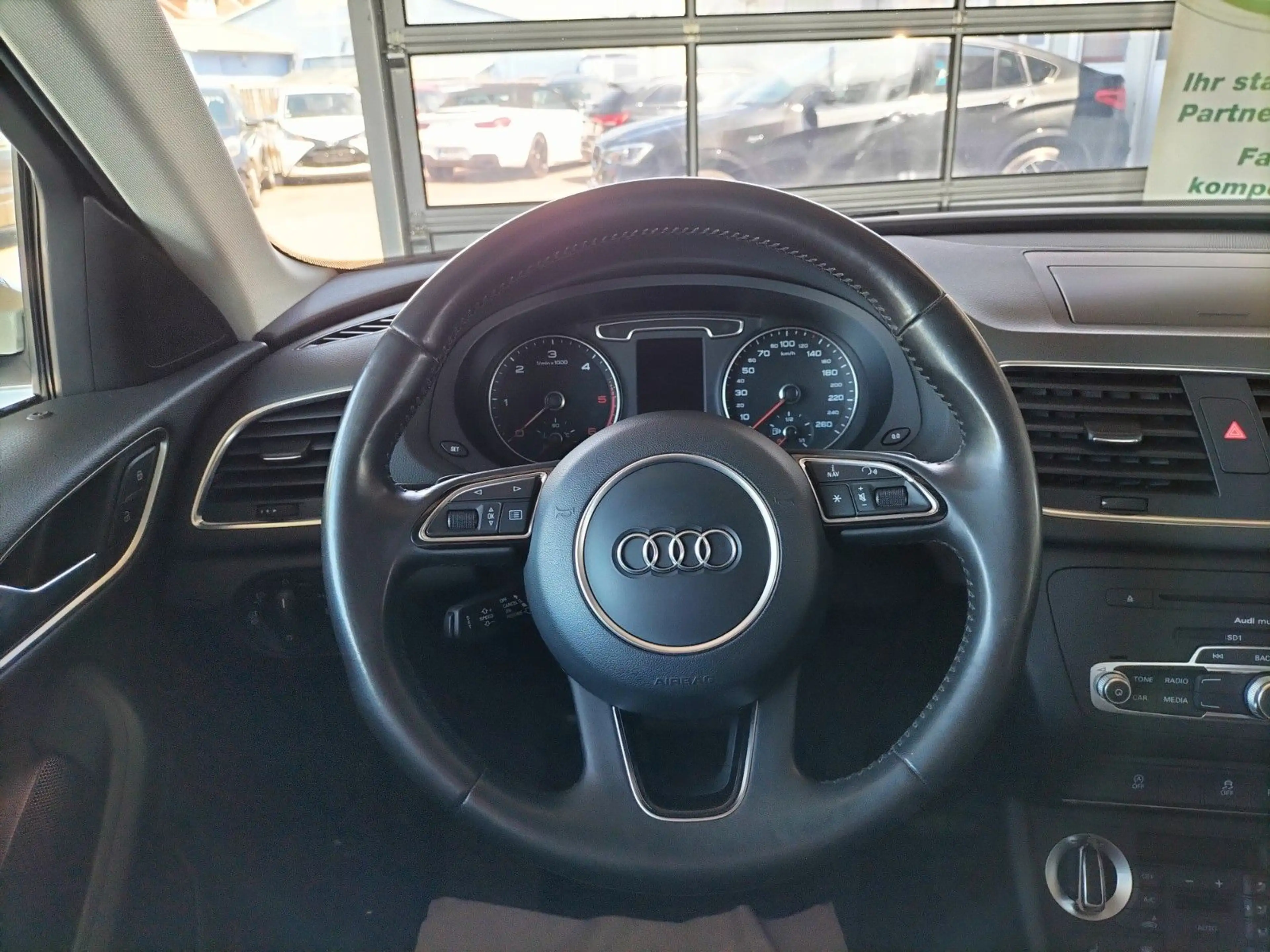 Audi Q3 2.0 TDI quattro * Tempomat* Kamera * S Tronic — photo 11