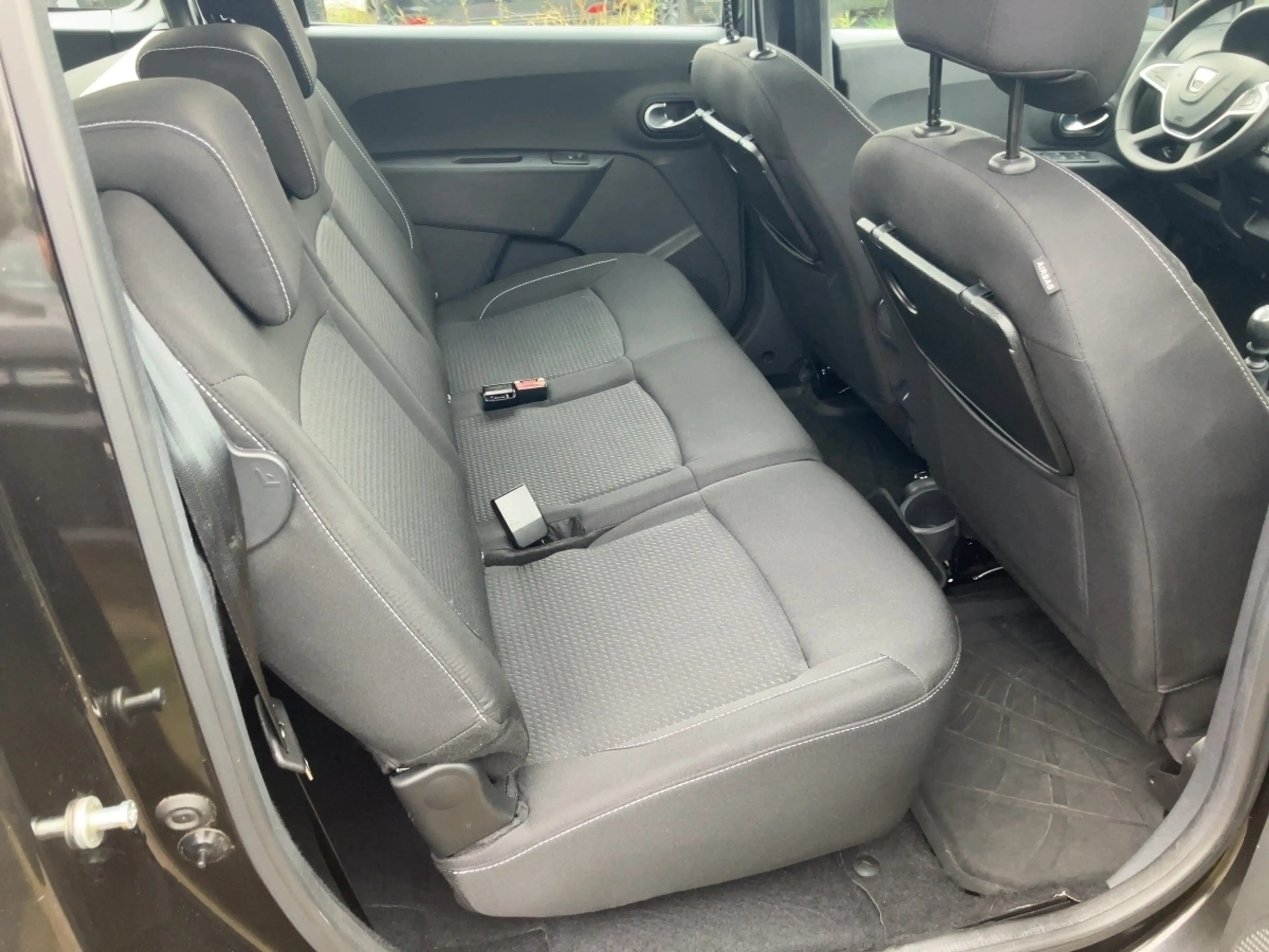 Dacia Lodgy Comfort TCe 130 5-Sitzer NAV*PDC*Kamera — photo 11