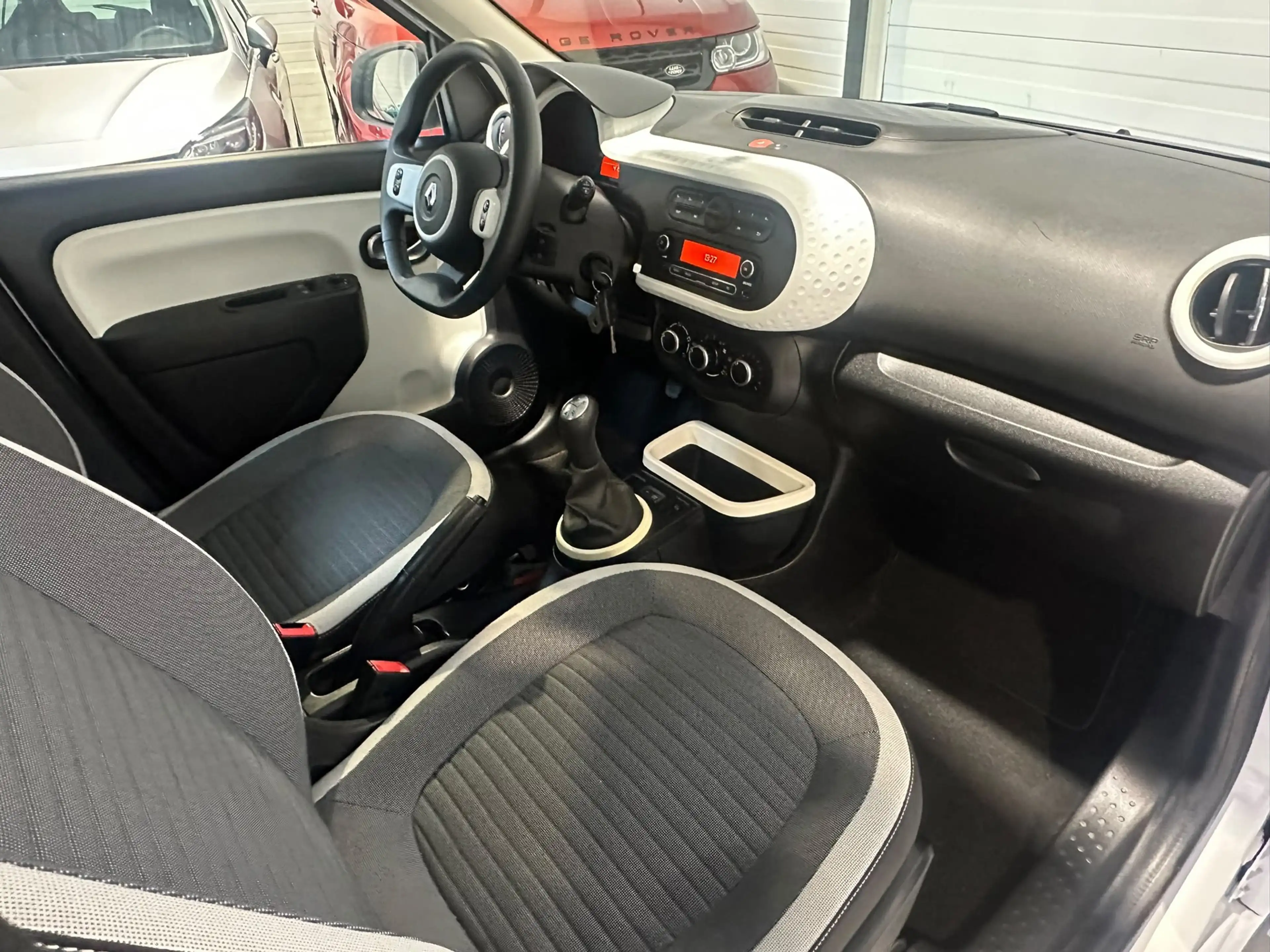 Renault Twingo 1.0 SCe Expression 2014 Nieuwe APK 41DKM — photo 10