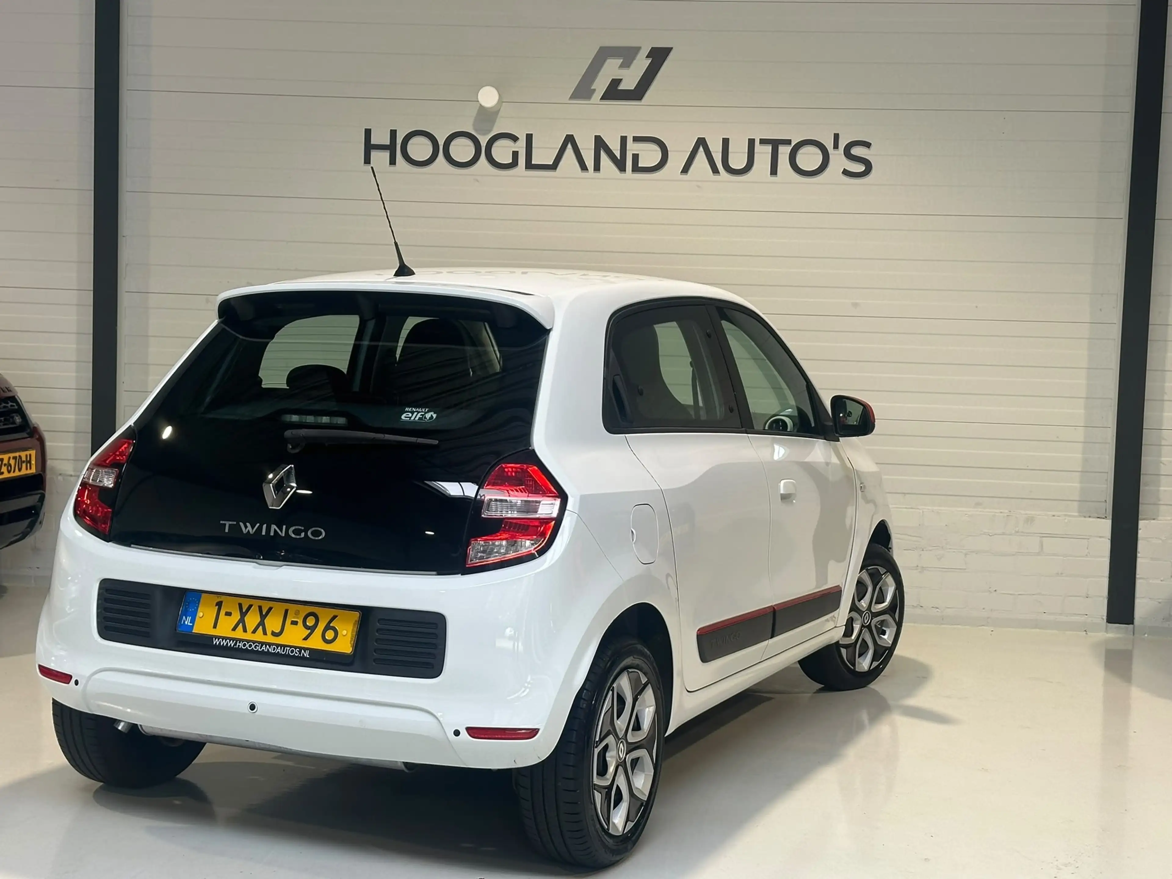 Renault Twingo 1.0 SCe Expression 2014 Nieuwe APK 41DKM — photo 6