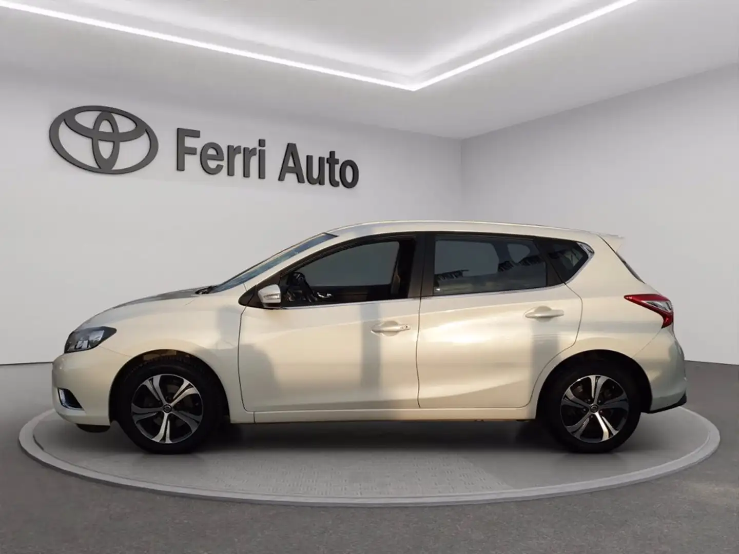 Nissan Pulsar 1.5 dci acenta 110cv Wit - 2