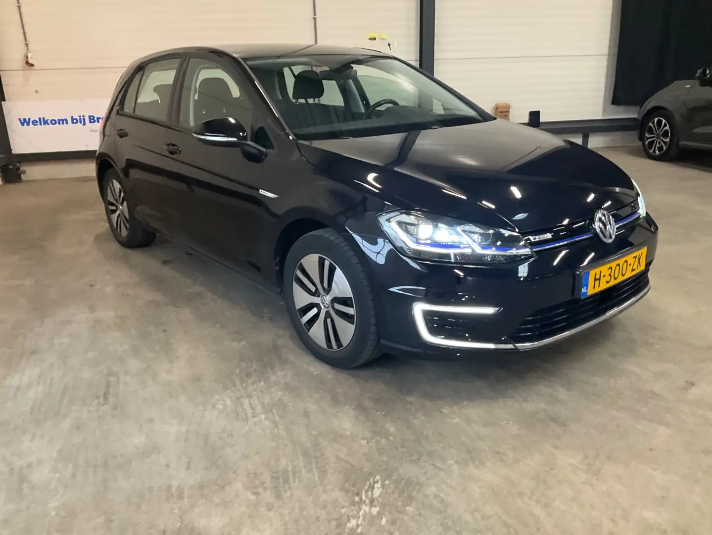 Volkswagen e-Golf E-DITION 136 pk | SoH 91% | Apple Carplay | Cruise Noir - 2