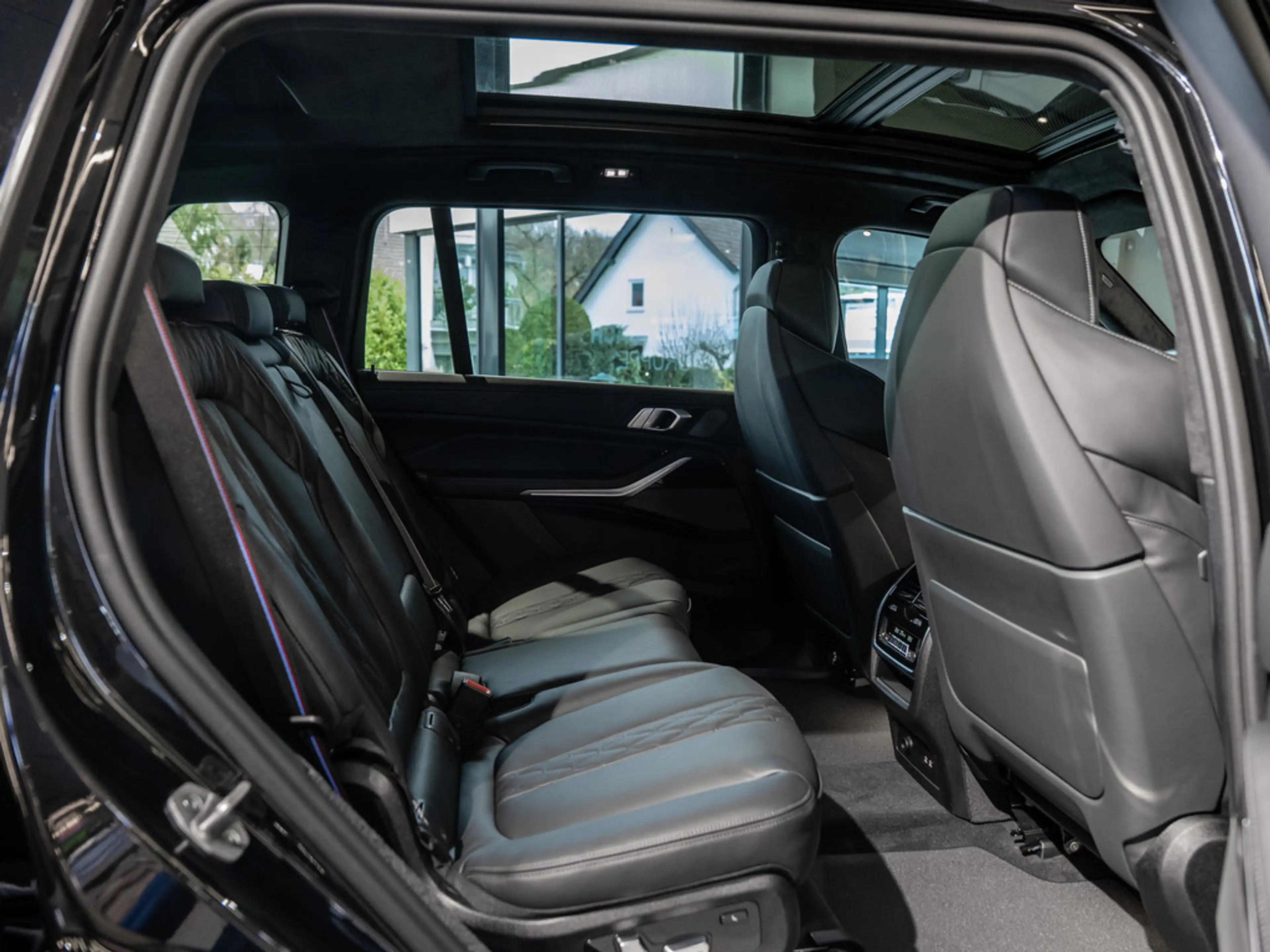 BMW X7 xDrive 40d M-Sport Pro PANO LED HUD NAVI — photo 8