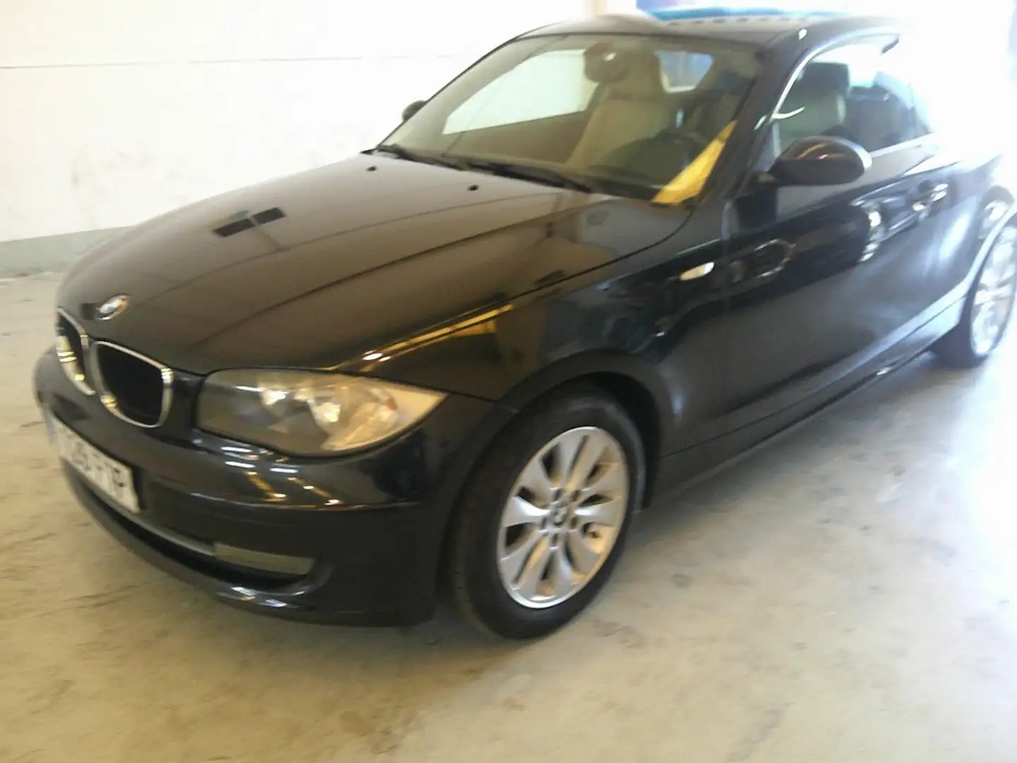 BMW 120 120d Noir - 1