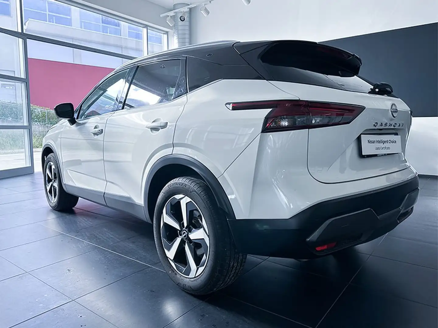 Nissan Qashqai 1.3 mhev n-connecta 2wd 140cv Bianco - 2