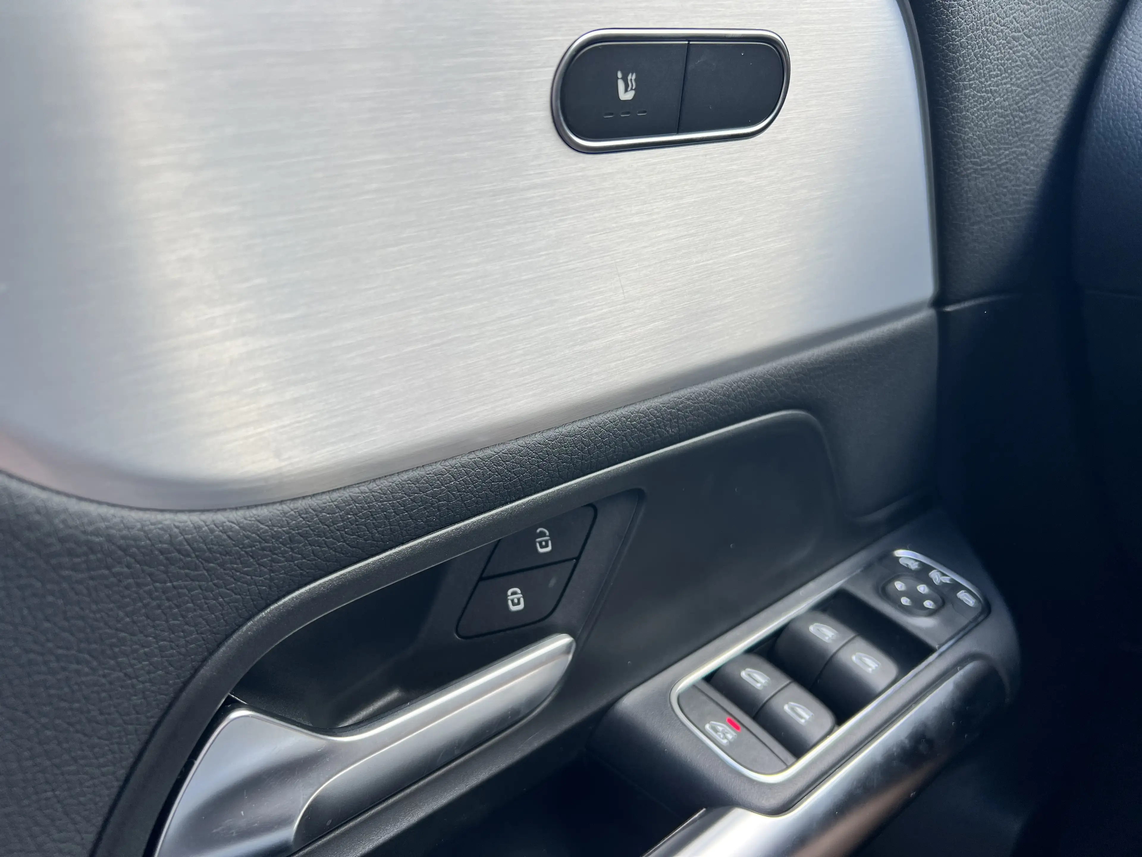 Mercedes-Benz B 200 B 200 (247.087) — photo 9
