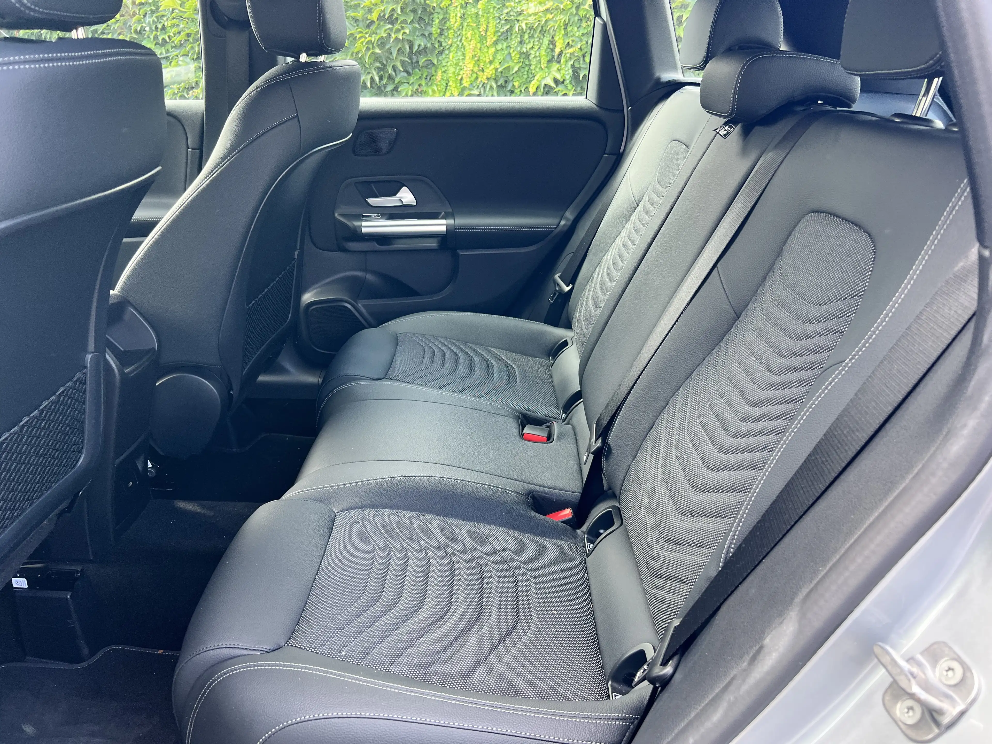Mercedes-Benz B 200 B 200 (247.087) — photo 6