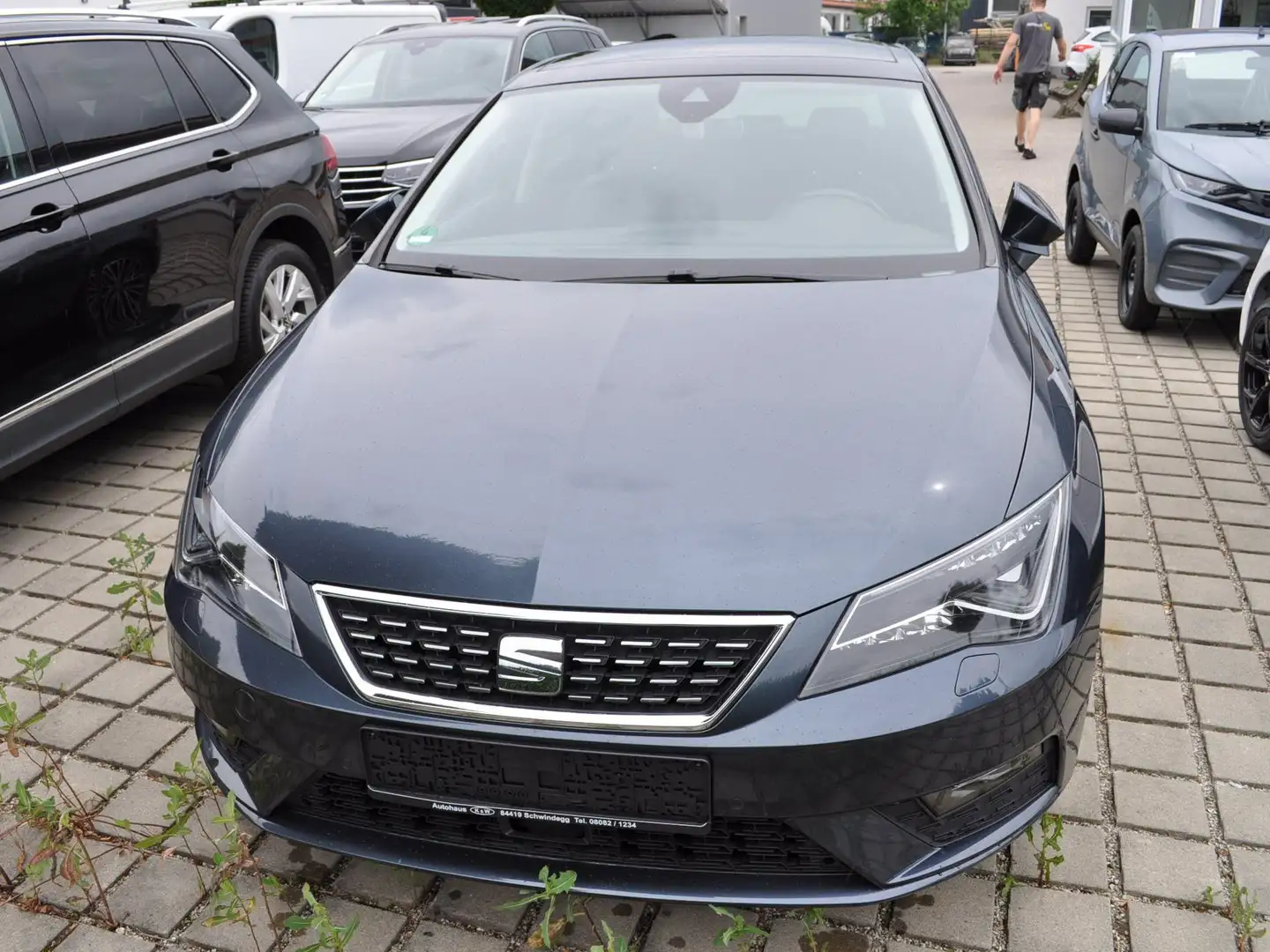 SEAT Leon Xcellence Grau - 1